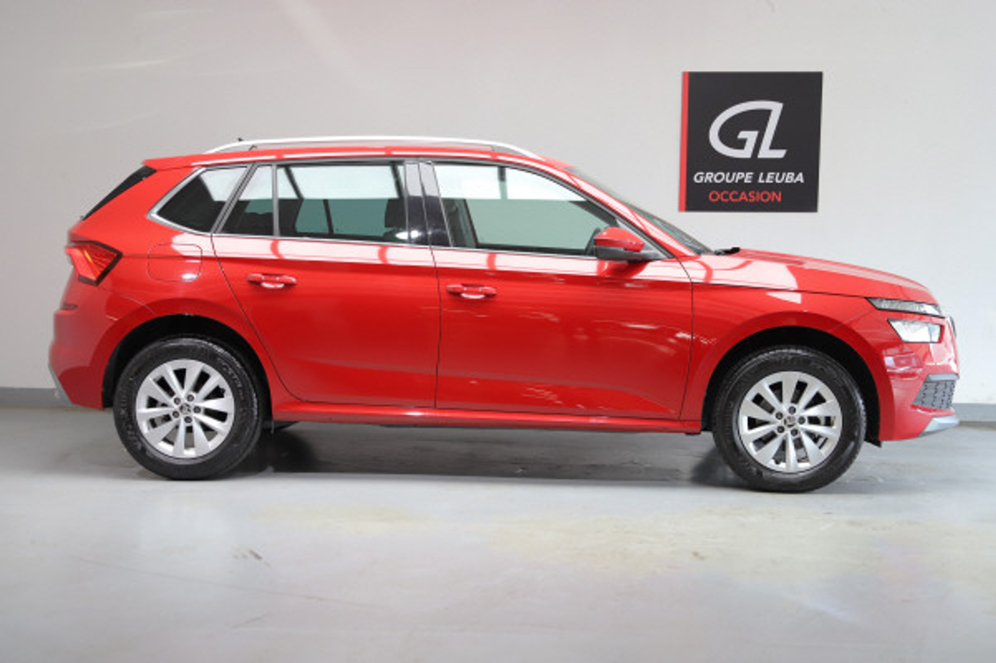 listing desktop thumbnail image 6