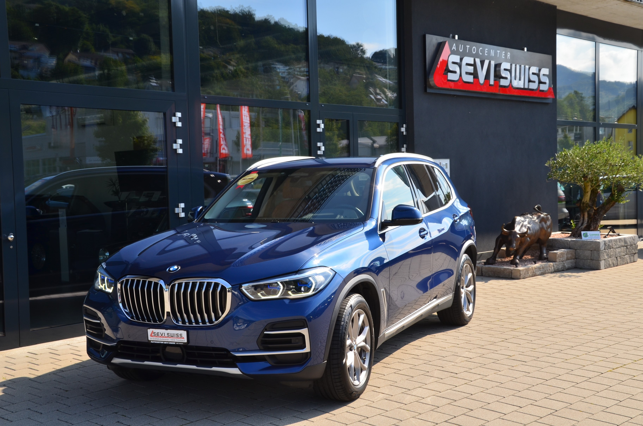 listing desktop thumbnail image 9