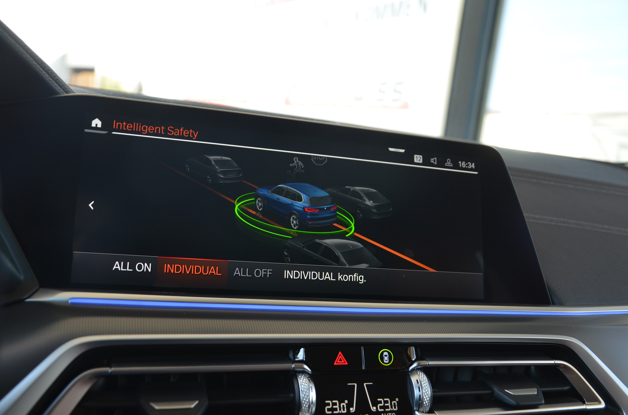 listing desktop thumbnail image 24