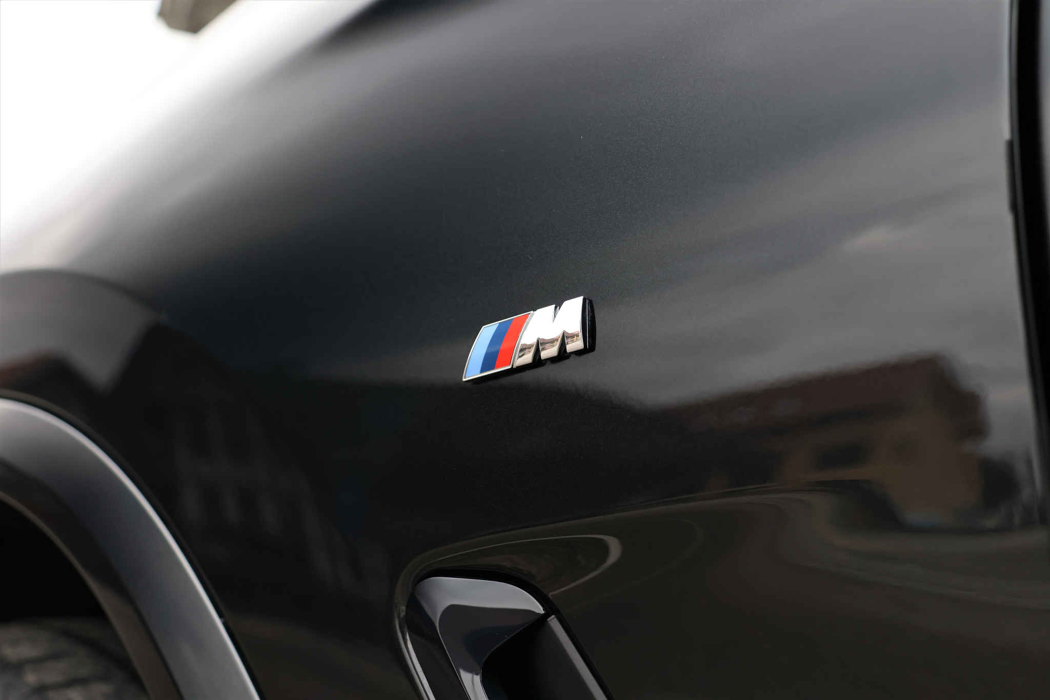 listing desktop thumbnail image 8