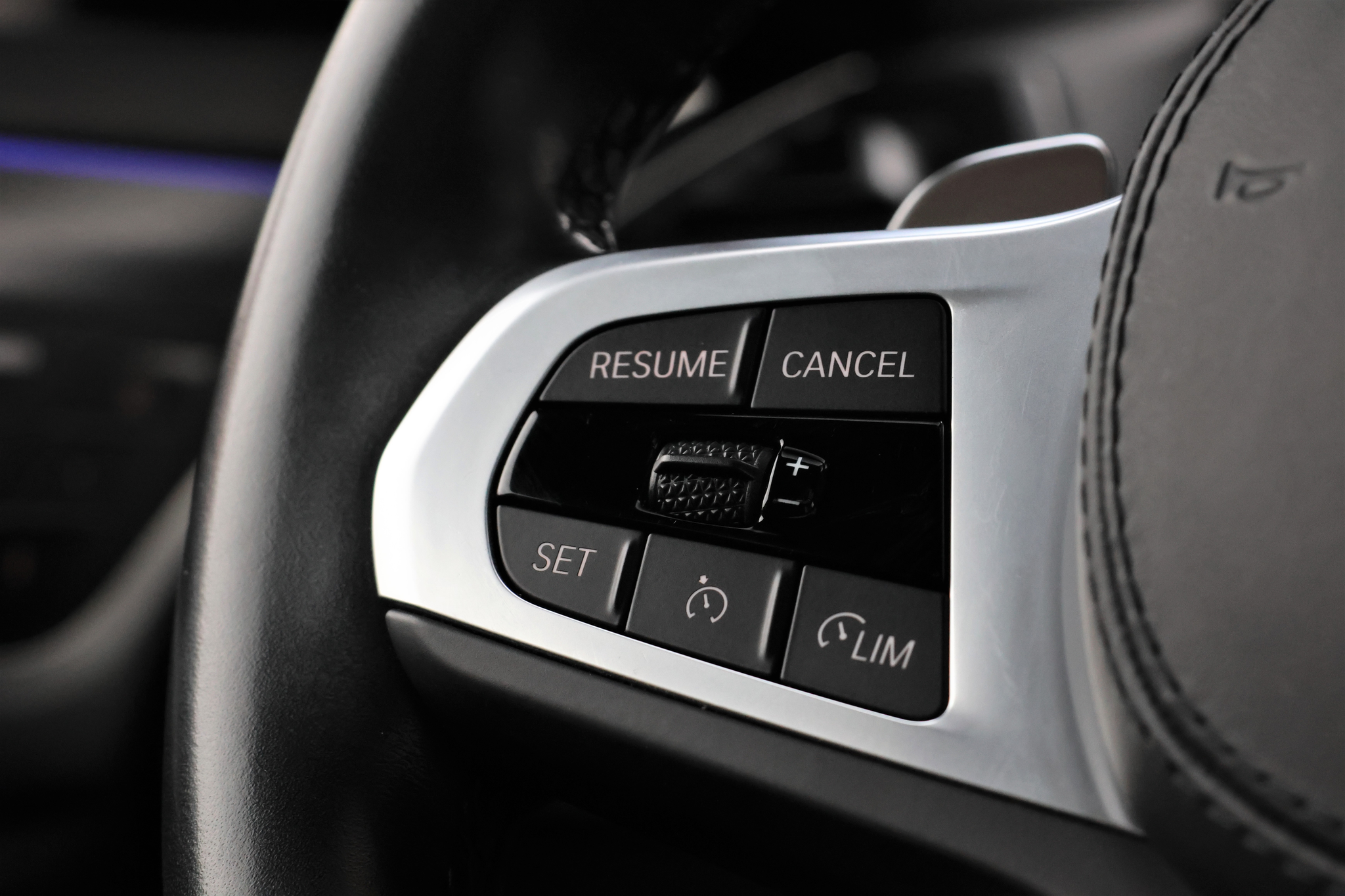 listing desktop thumbnail image 16