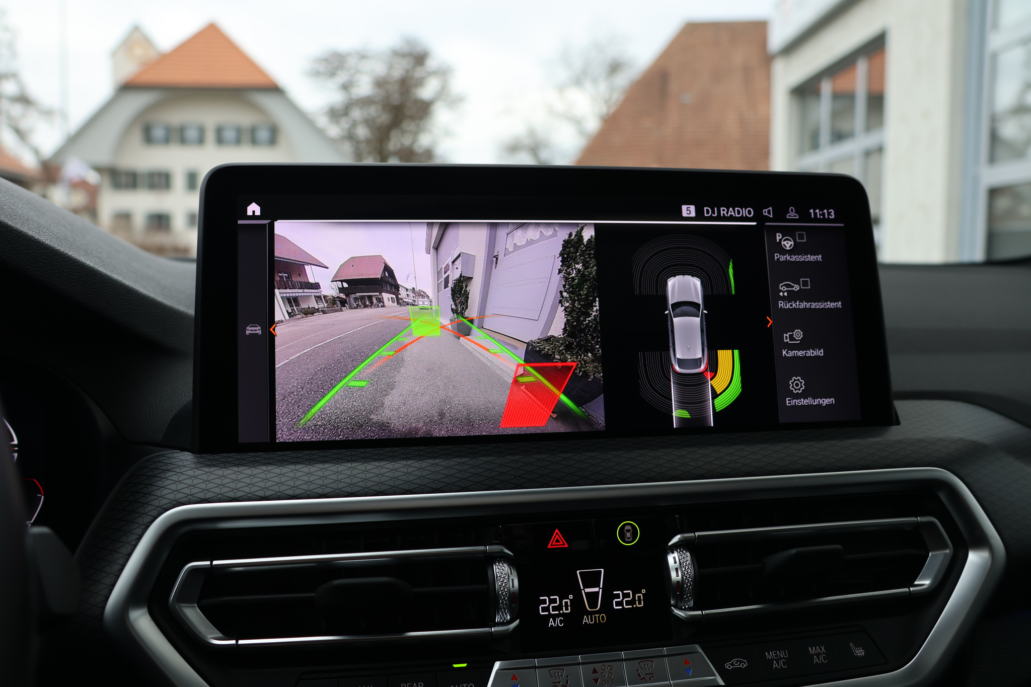 listing desktop thumbnail image 22