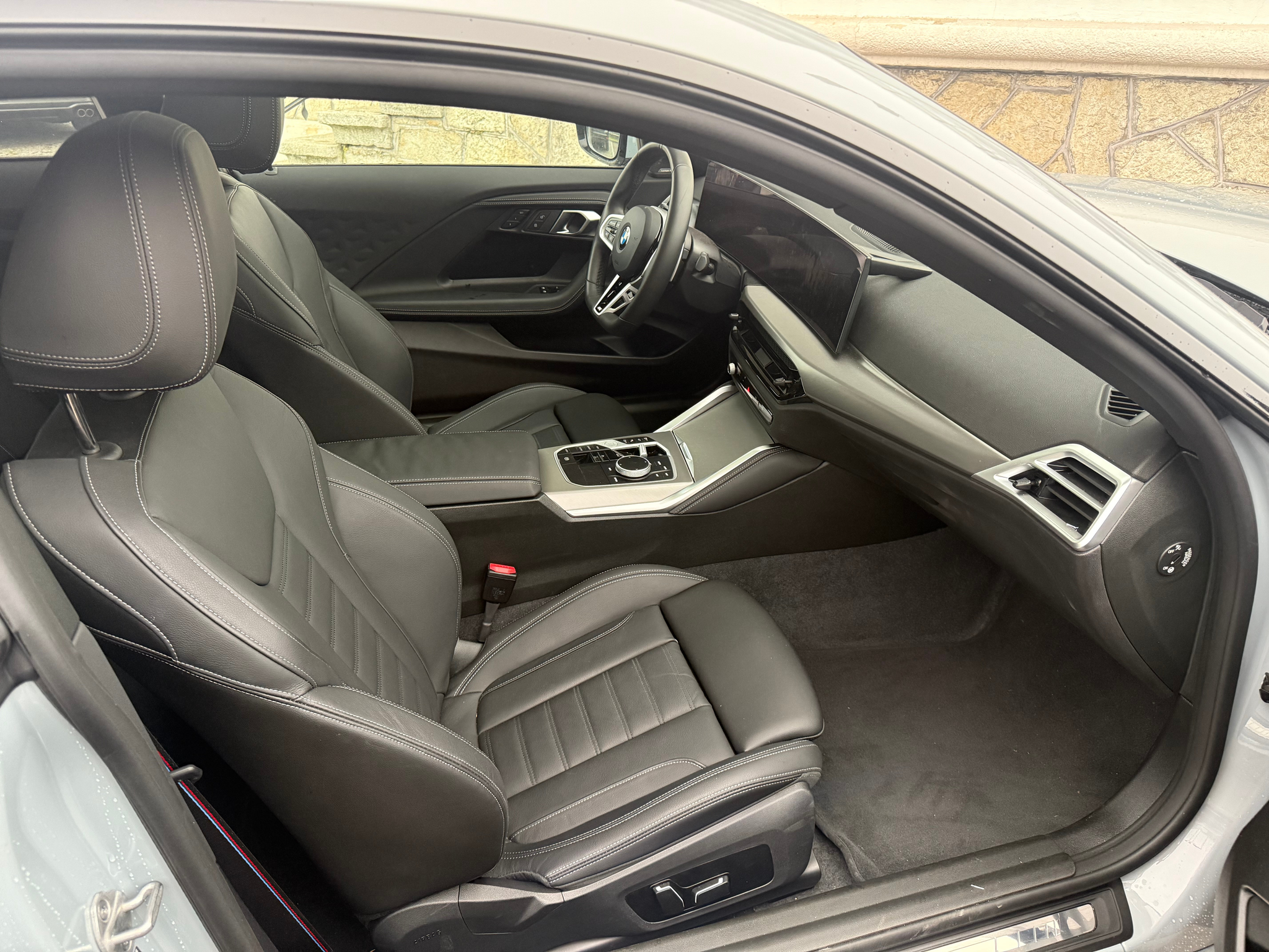 listing desktop thumbnail image 8