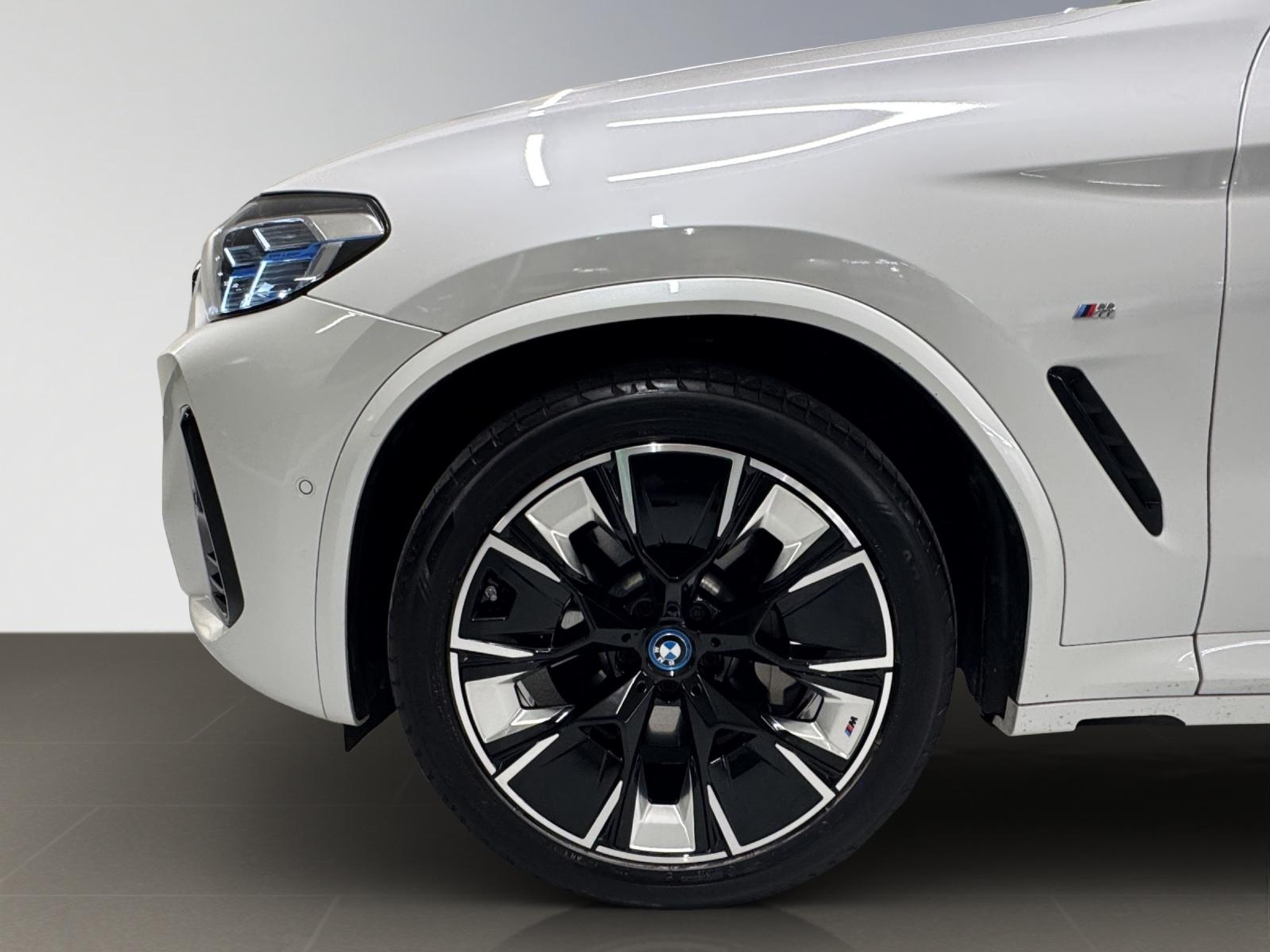 listing desktop thumbnail image 8