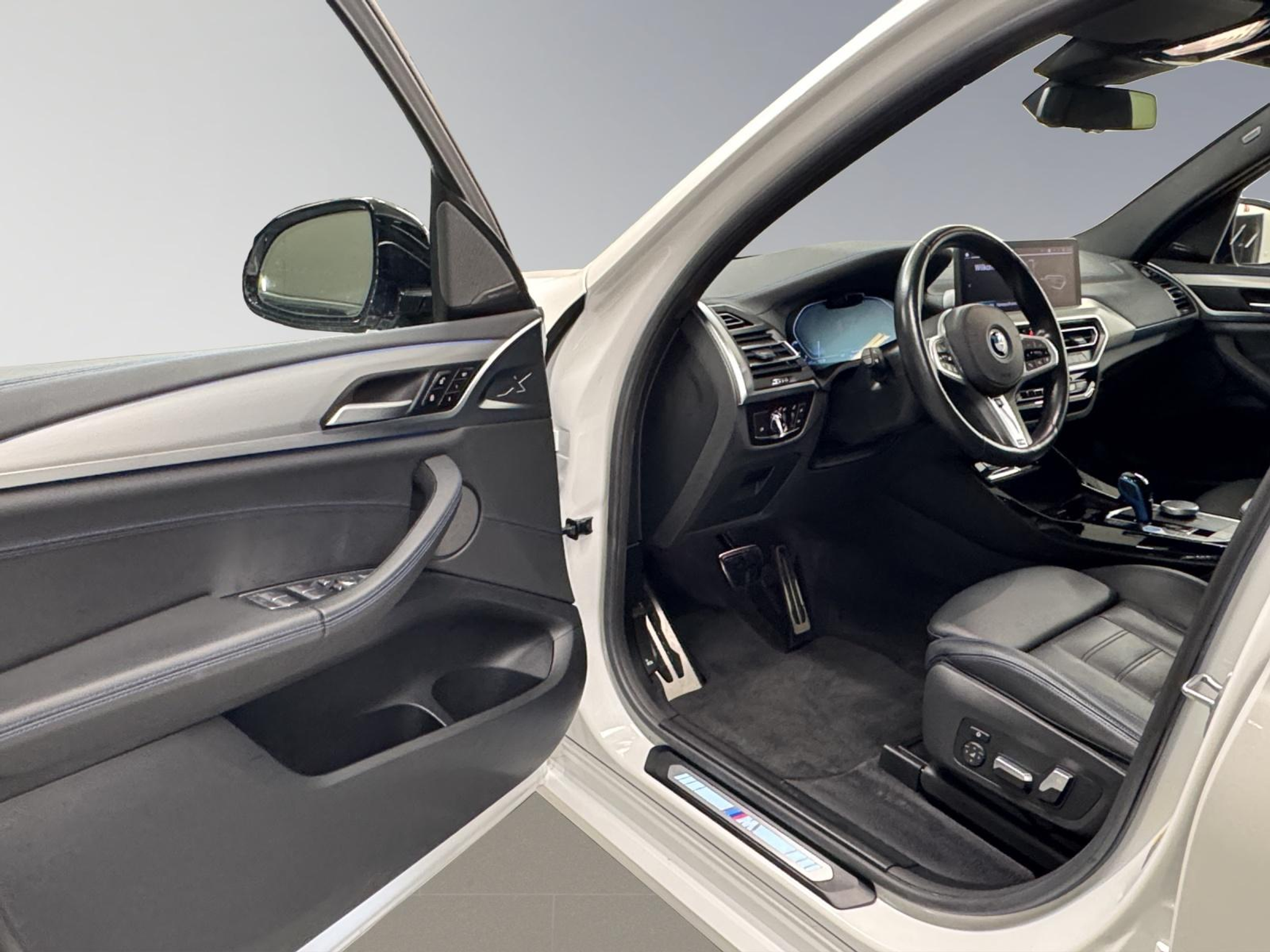 listing desktop thumbnail image 11