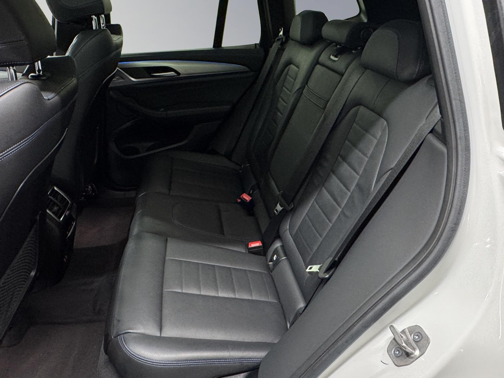 listing desktop thumbnail image 13