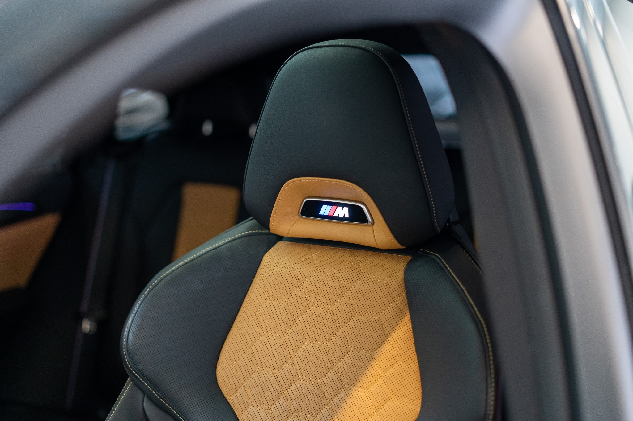 listing desktop thumbnail image 9