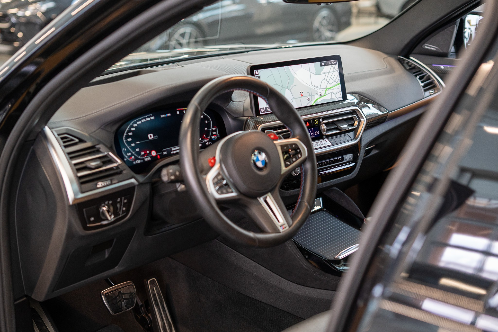 listing desktop thumbnail image 12