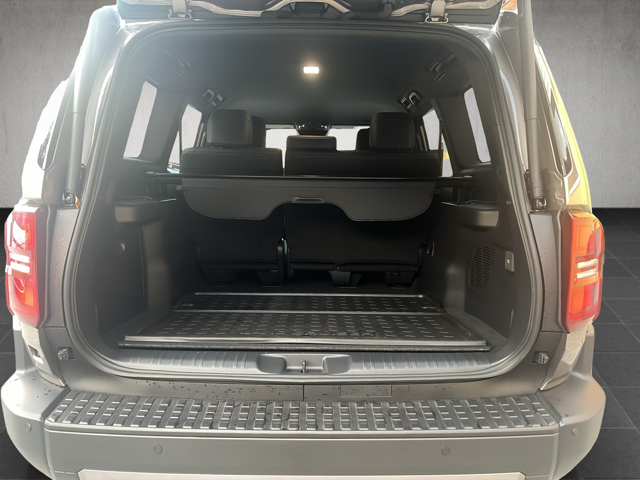 listing desktop thumbnail image 7