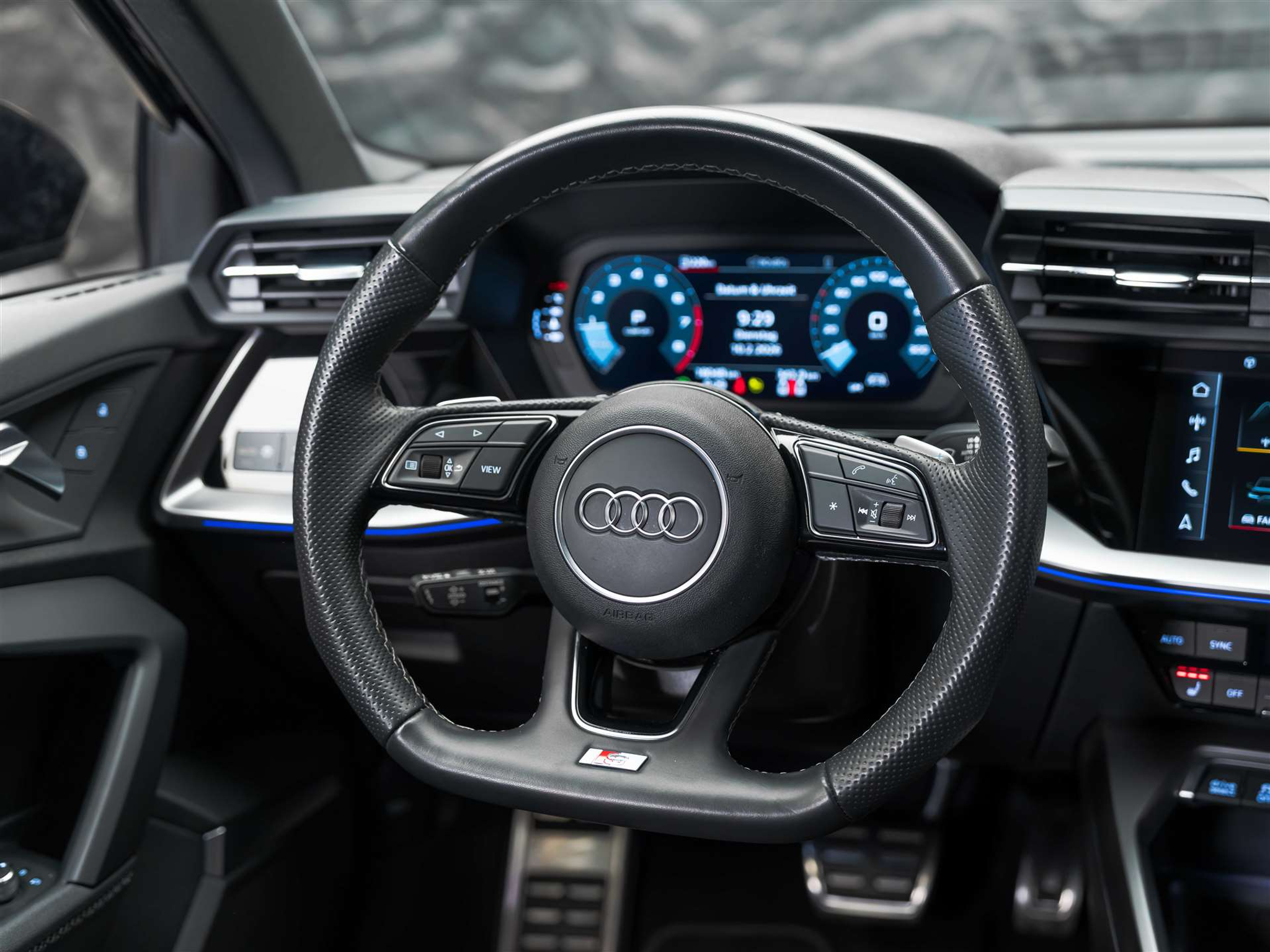 listing desktop thumbnail image 25