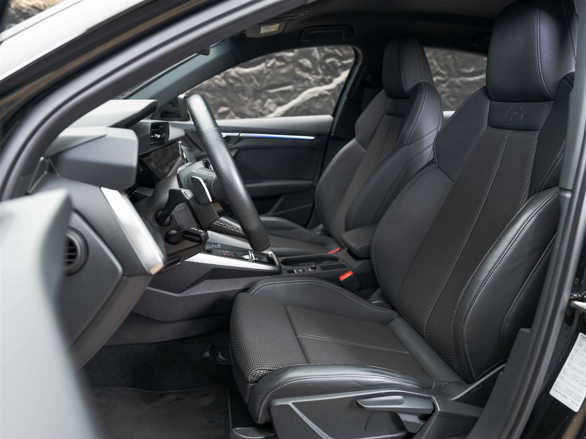 listing desktop thumbnail image 10