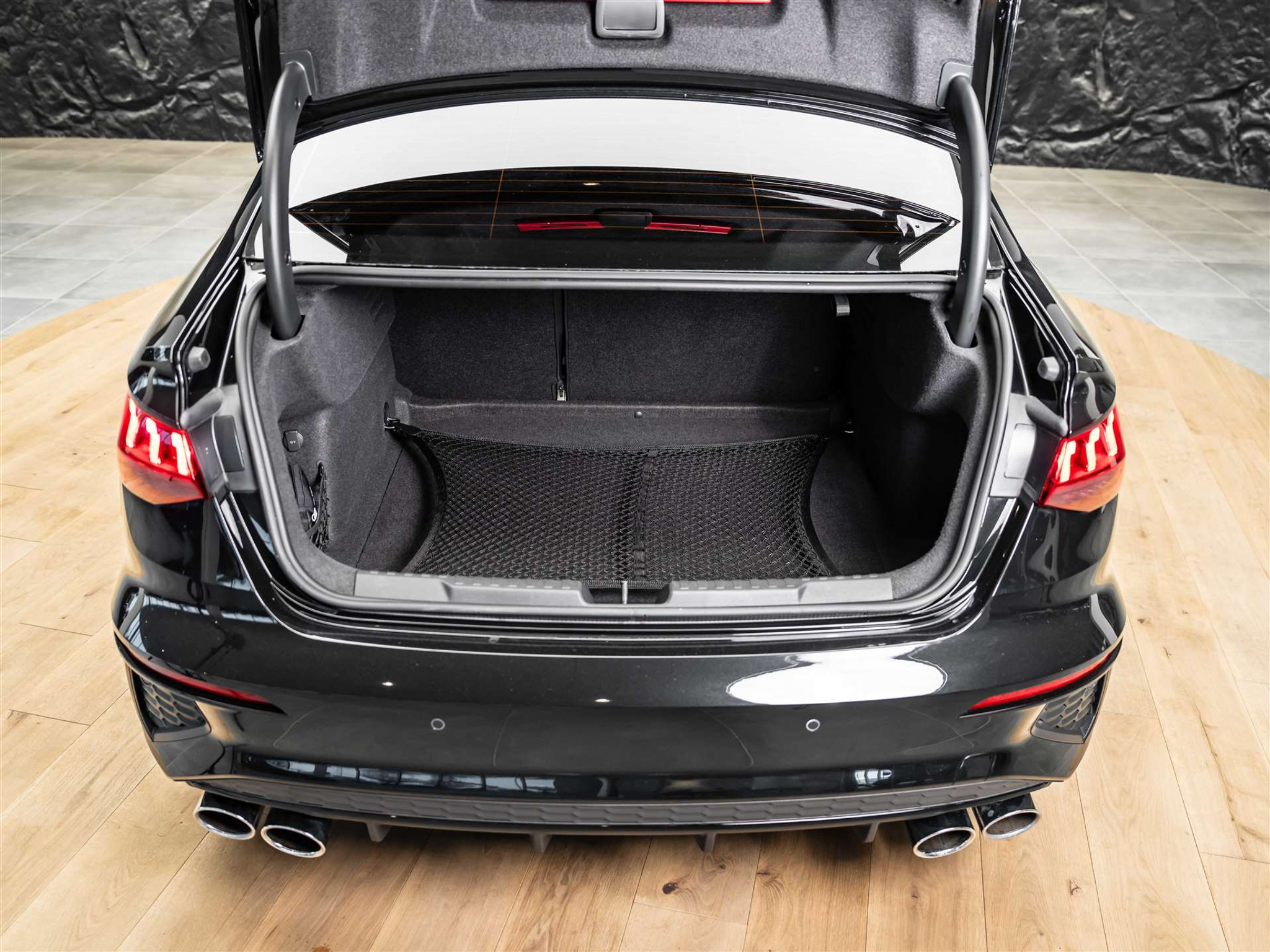 listing desktop thumbnail image 39