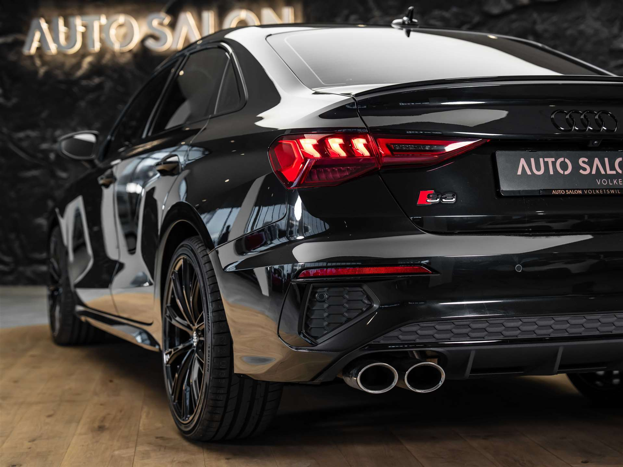 listing desktop thumbnail image 19