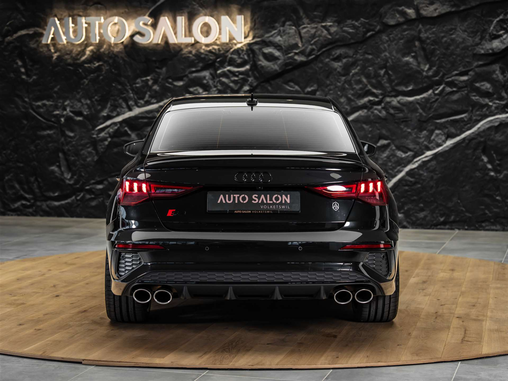 listing desktop thumbnail image 3