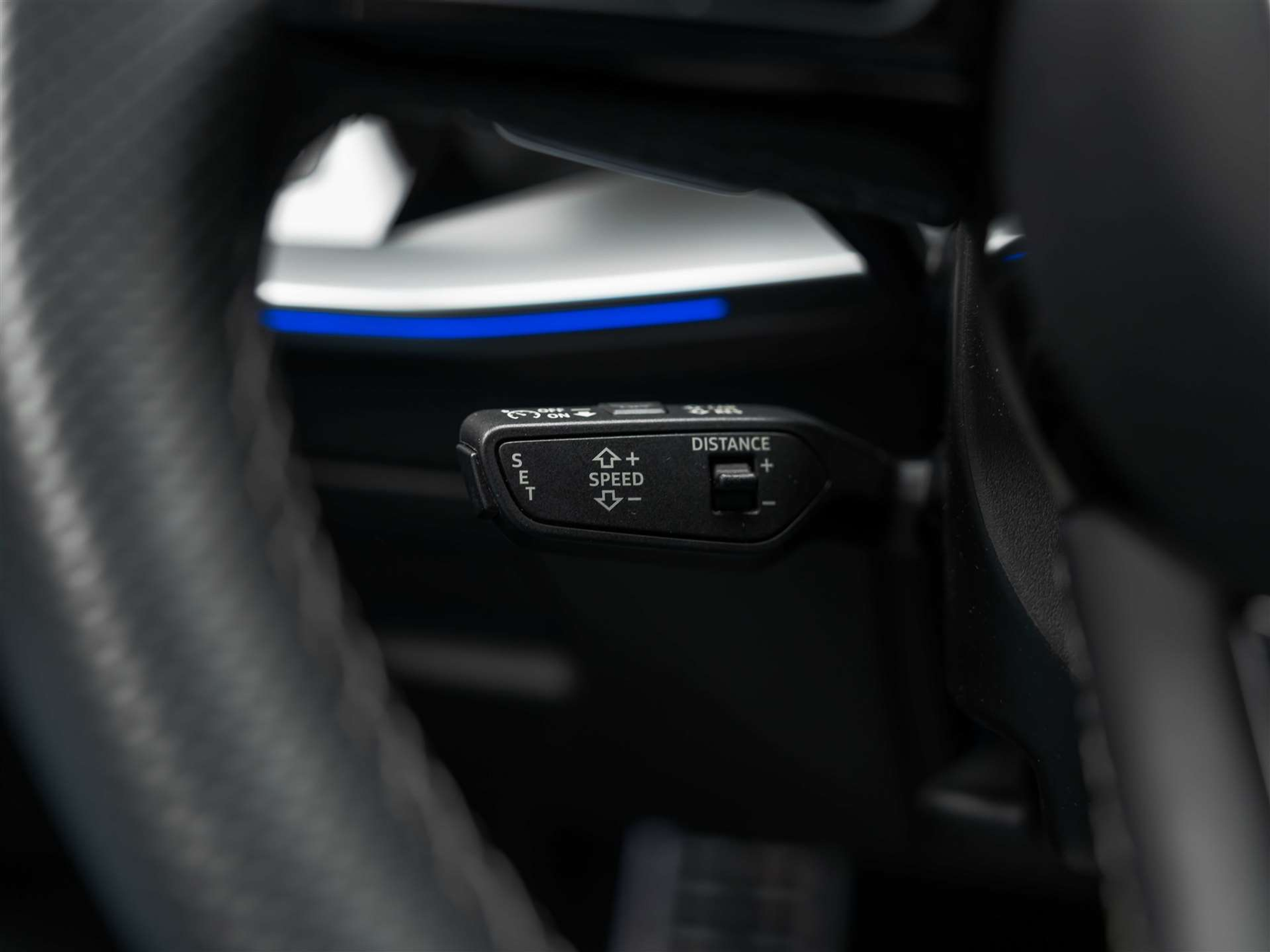 listing desktop thumbnail image 30