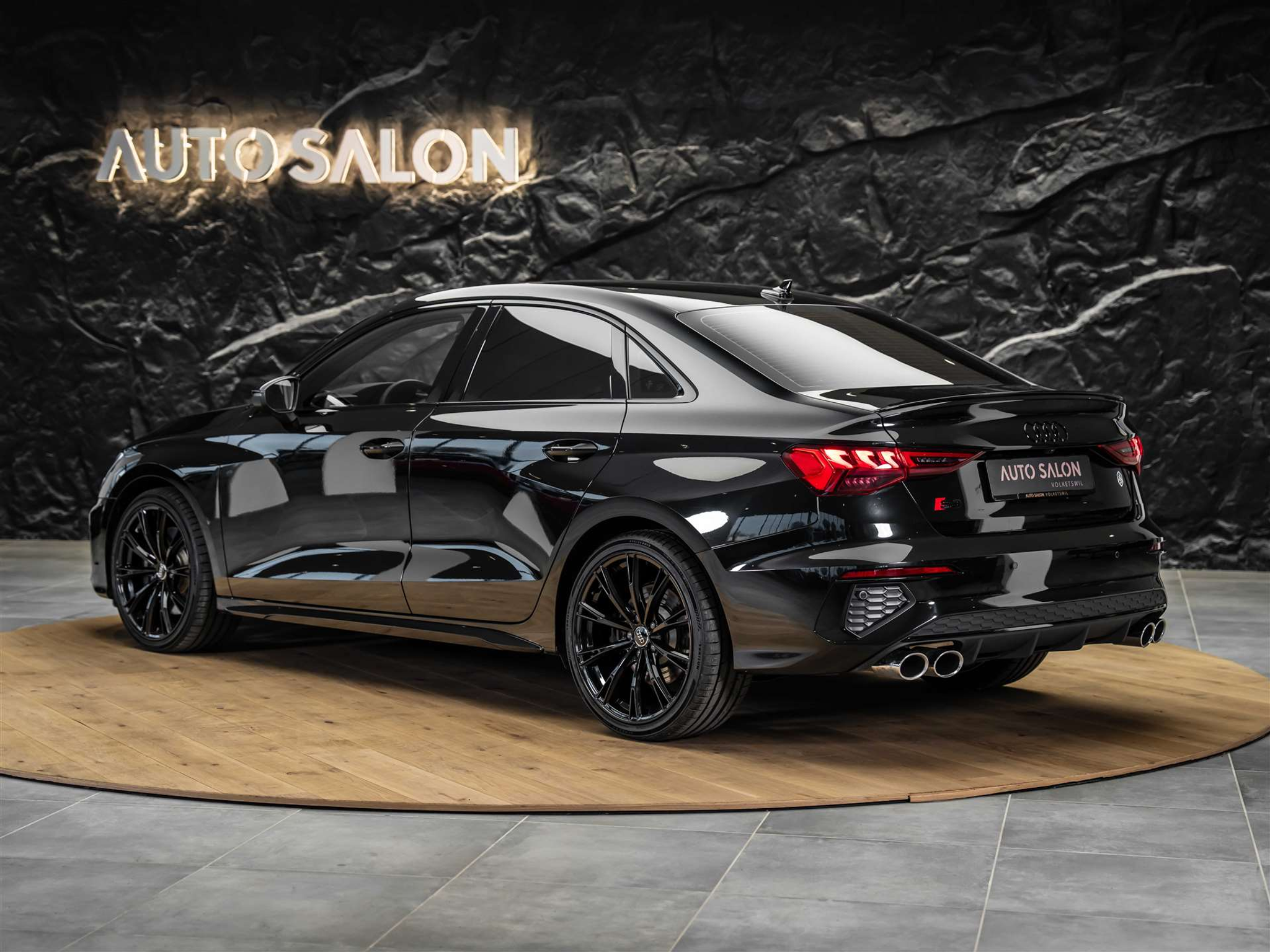 listing desktop thumbnail image 2