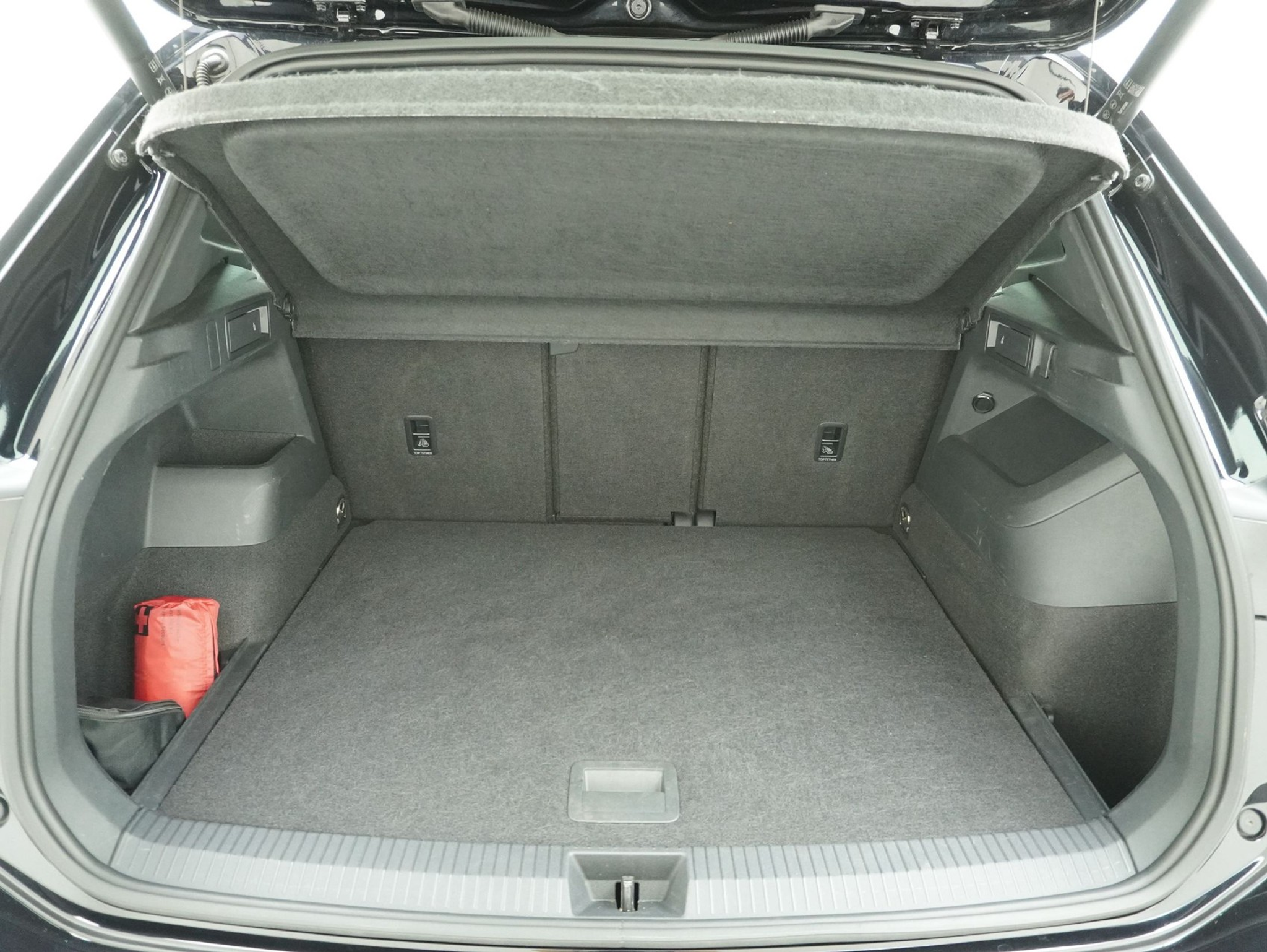 listing desktop thumbnail image 13