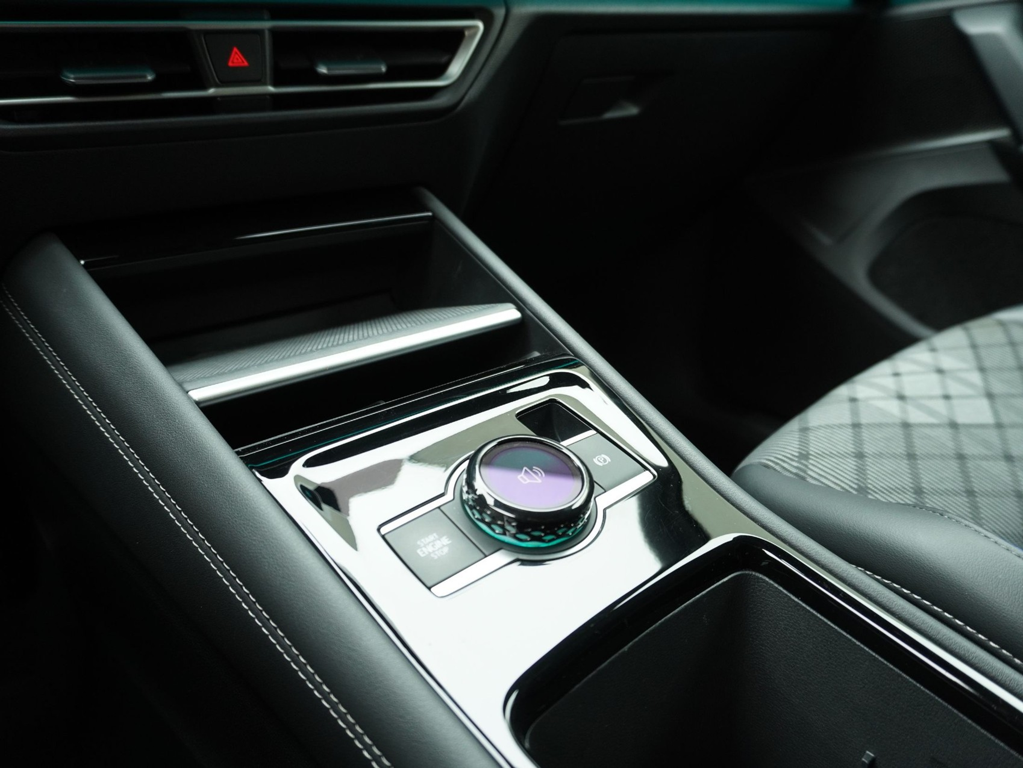 listing desktop thumbnail image 16