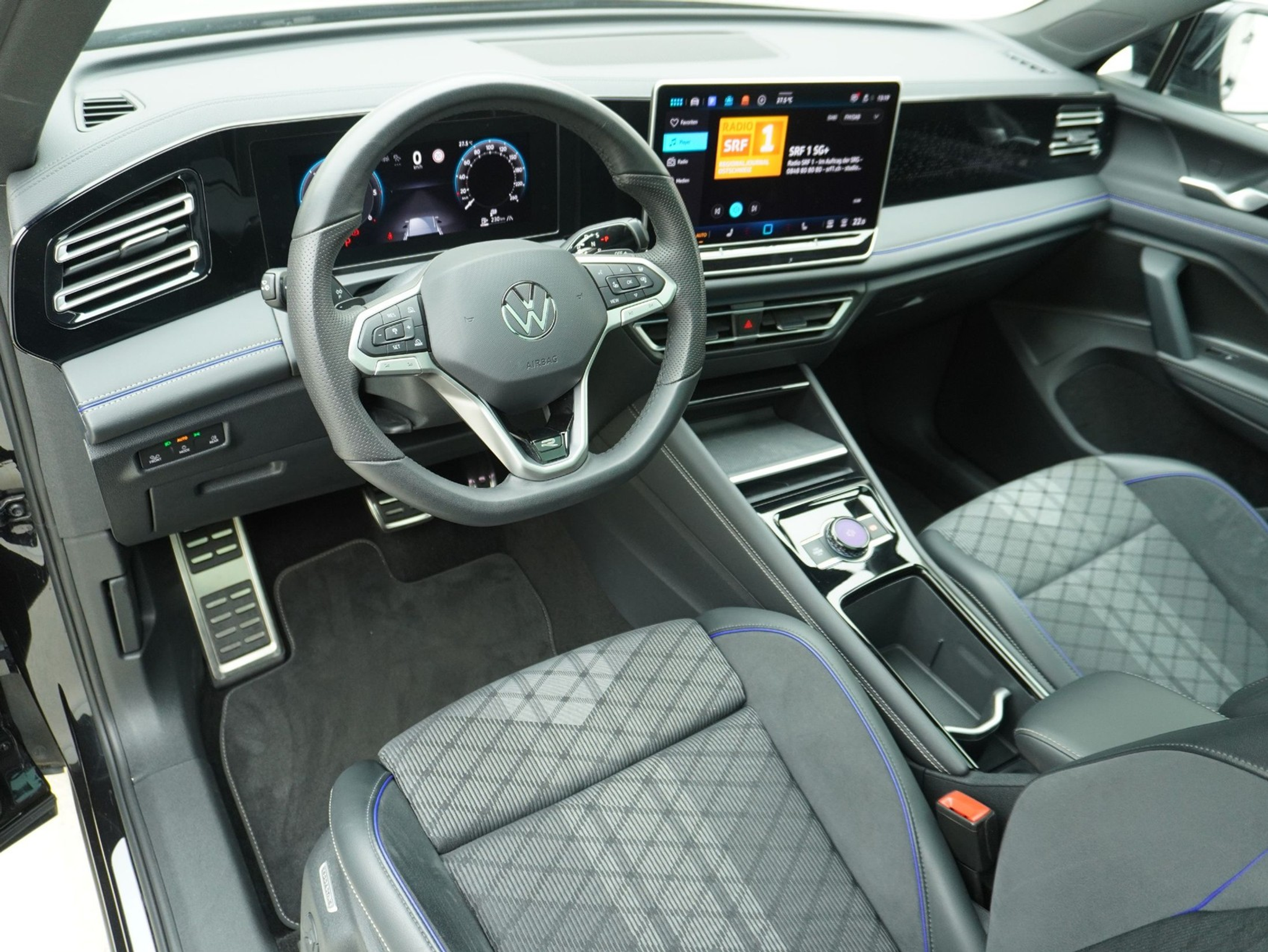 listing desktop thumbnail image 9