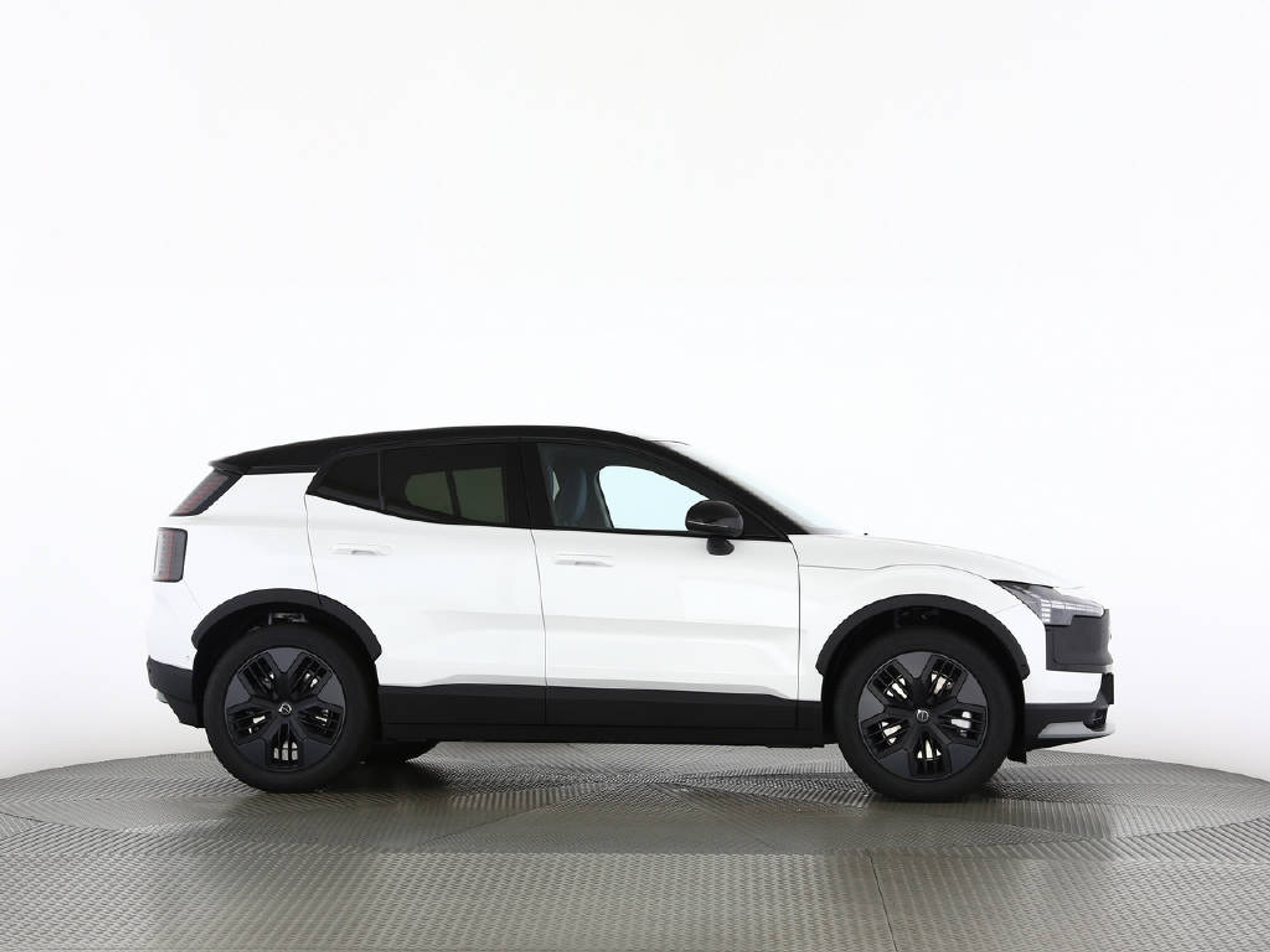 listing desktop thumbnail image 5