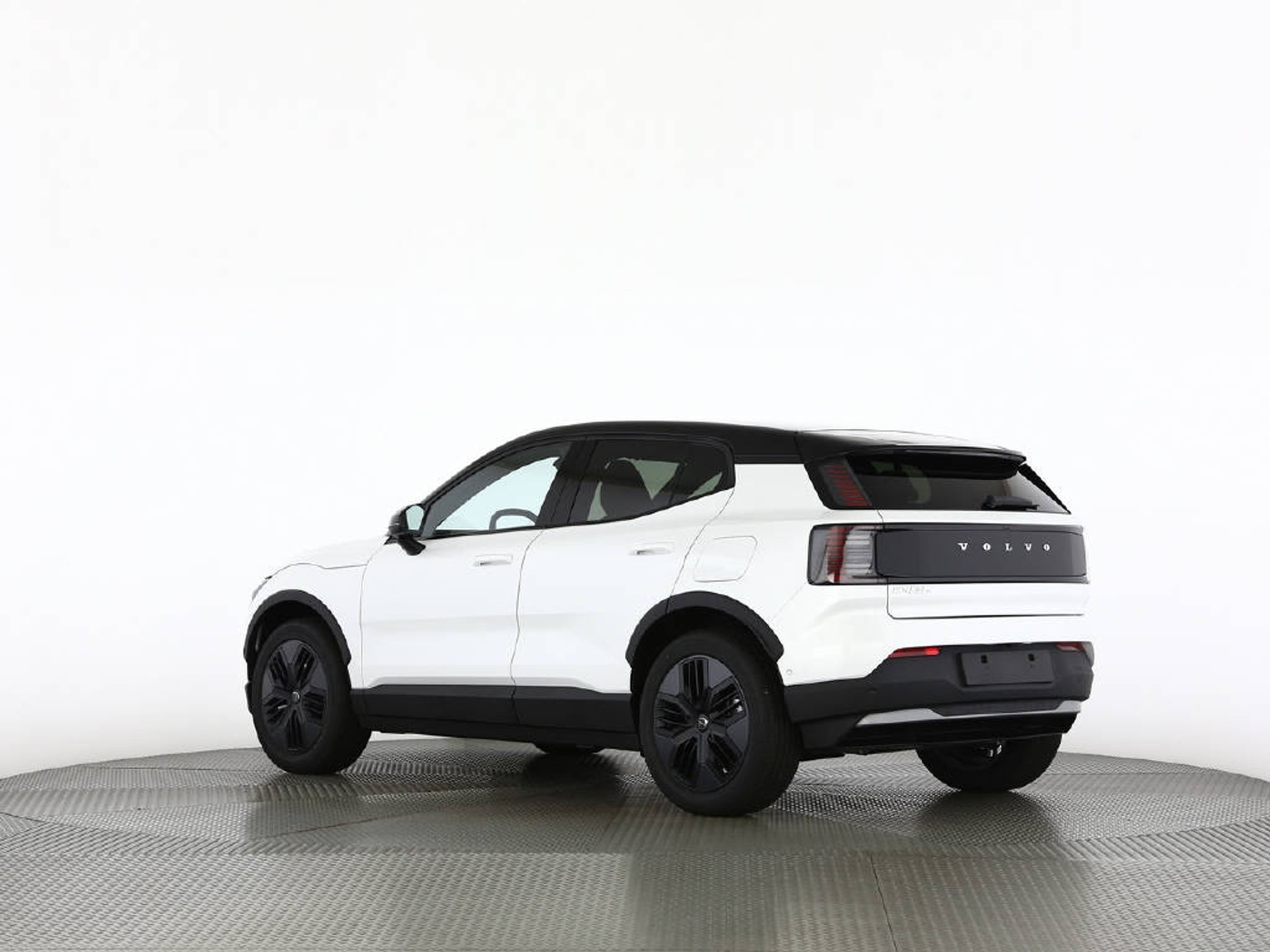 listing desktop thumbnail image 2