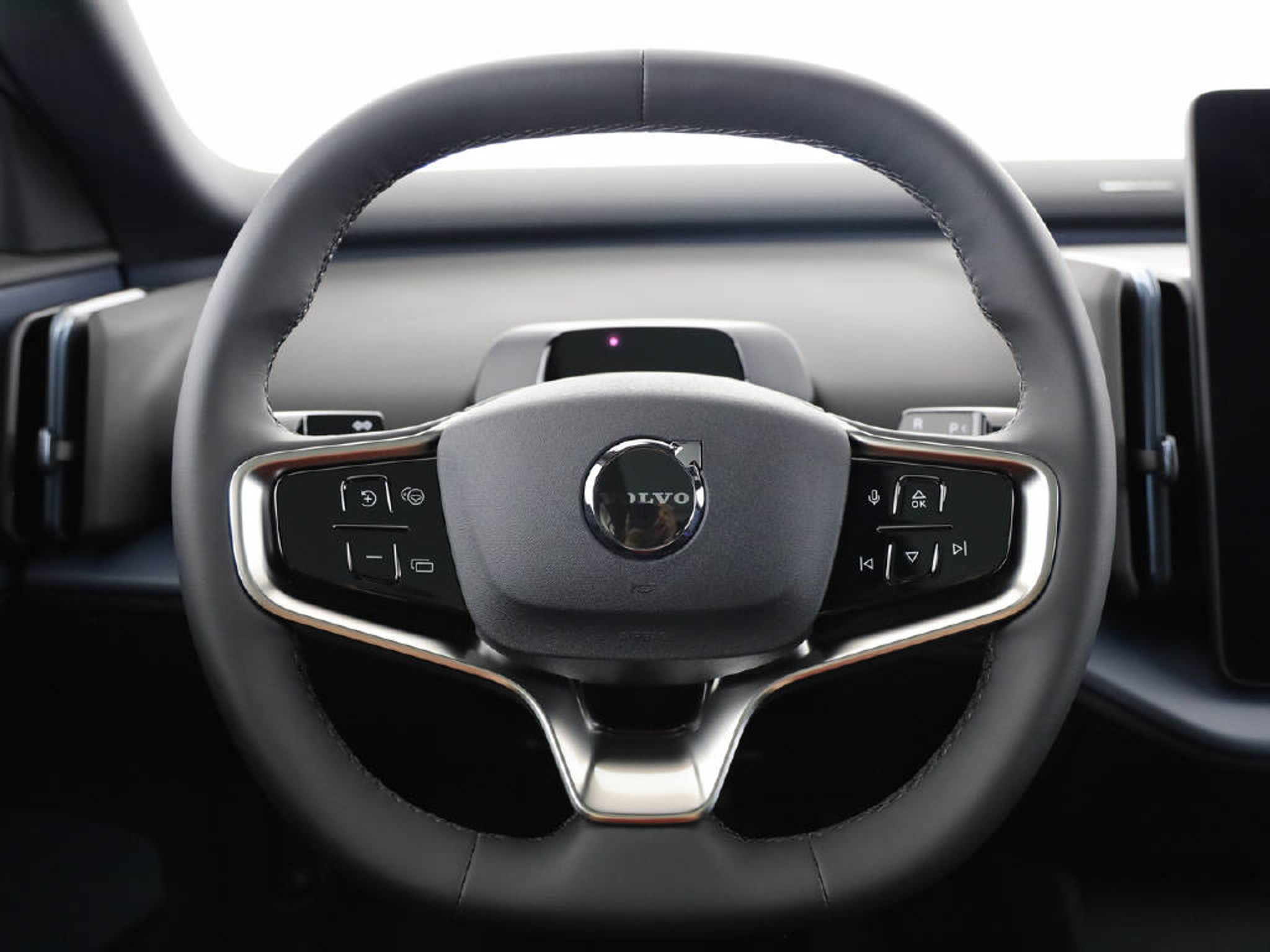 listing desktop thumbnail image 11