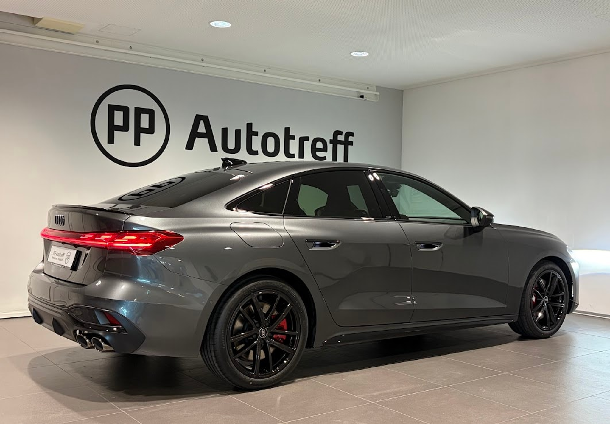 listing desktop thumbnail image 14