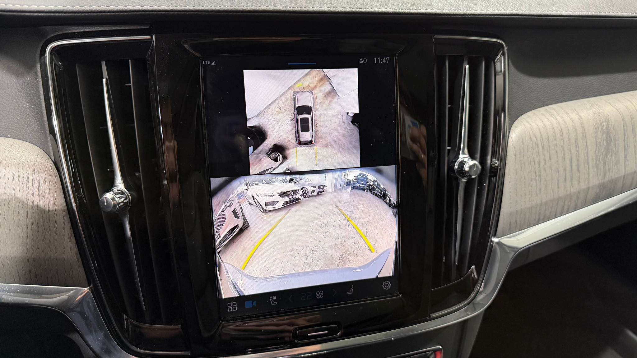 listing desktop thumbnail image 8