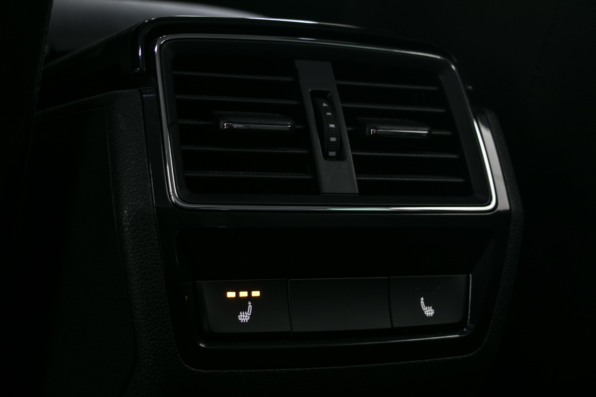 listing desktop thumbnail image 12