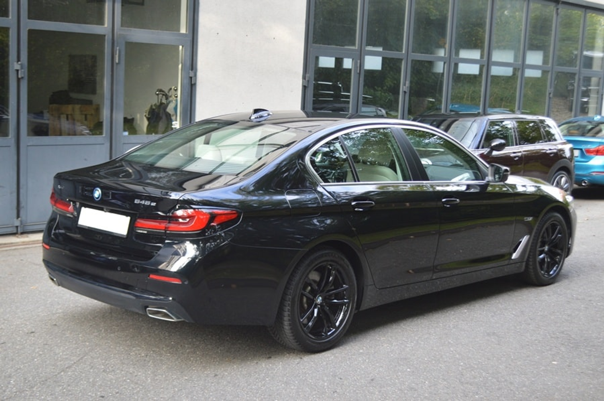 listing desktop thumbnail image 15