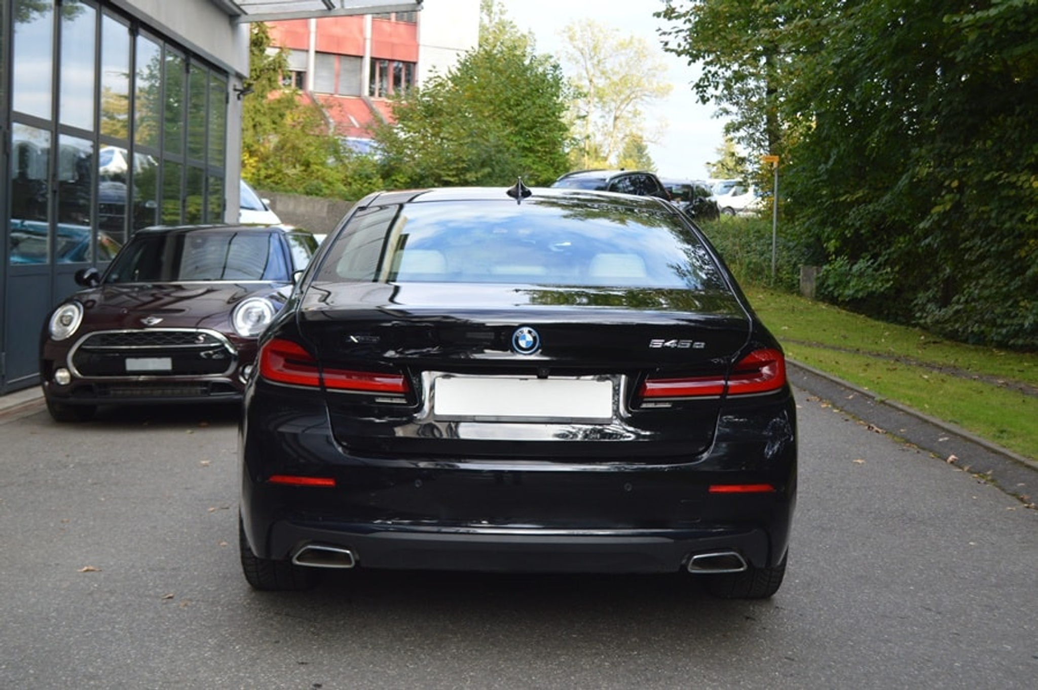 listing desktop thumbnail image 13