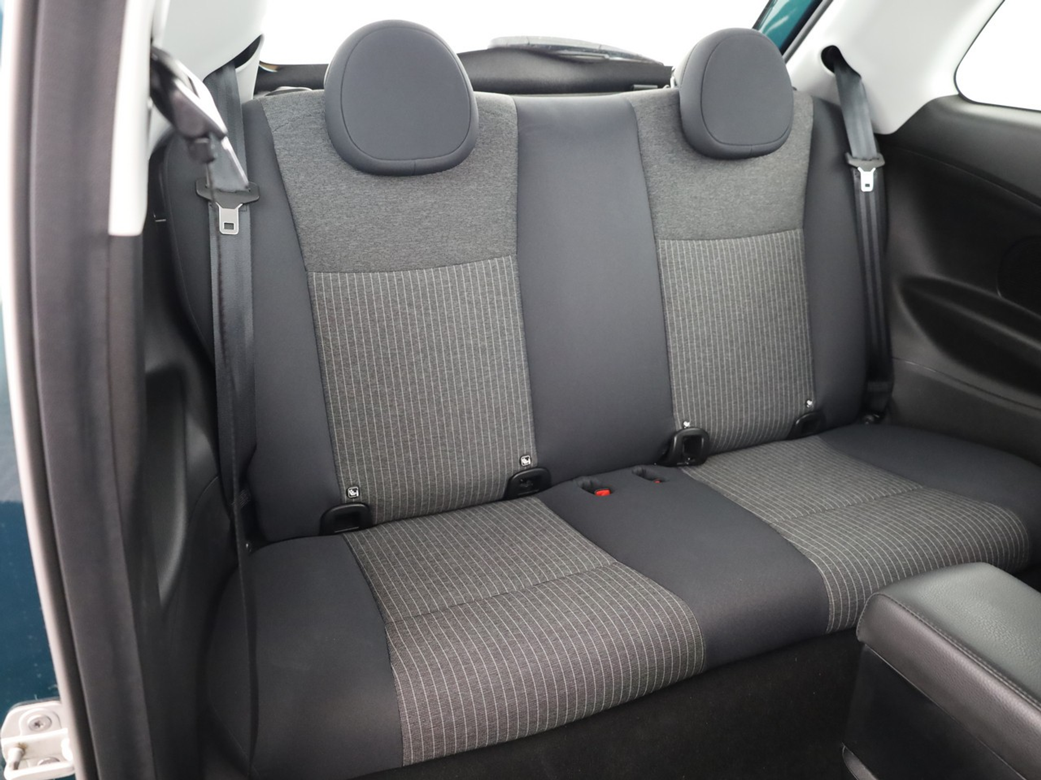 listing desktop thumbnail image 4