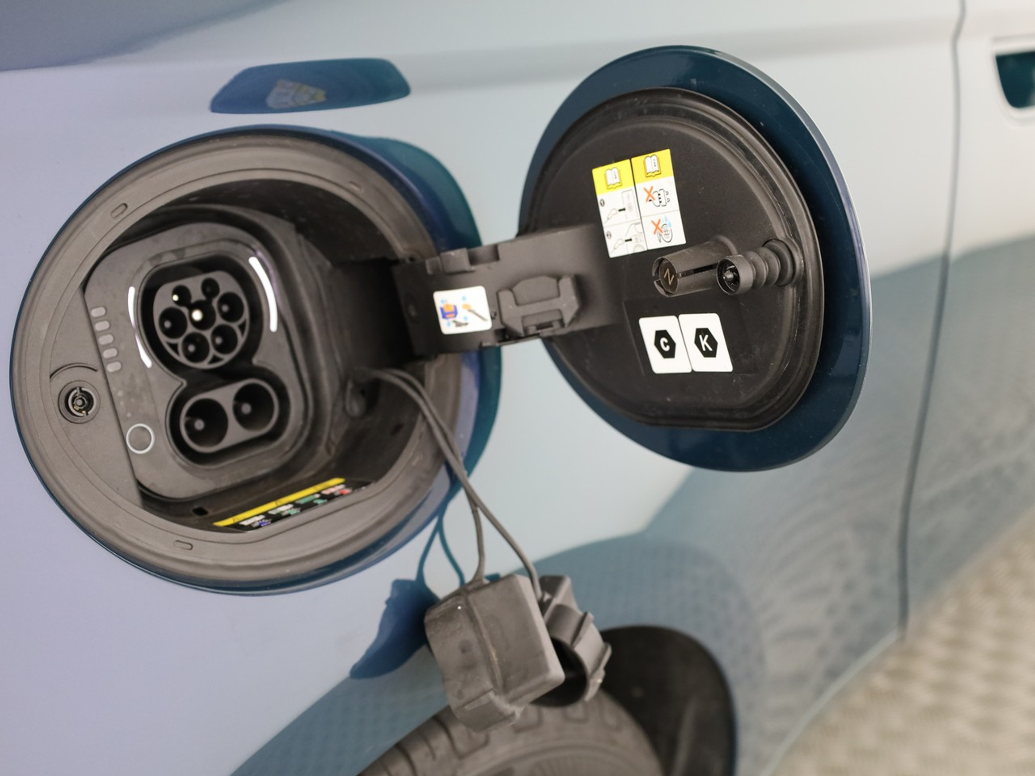 listing desktop thumbnail image 8