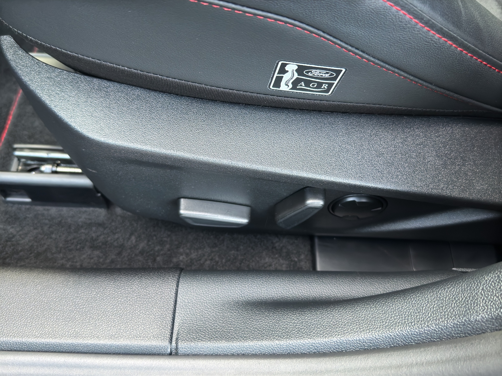 listing desktop thumbnail image 14