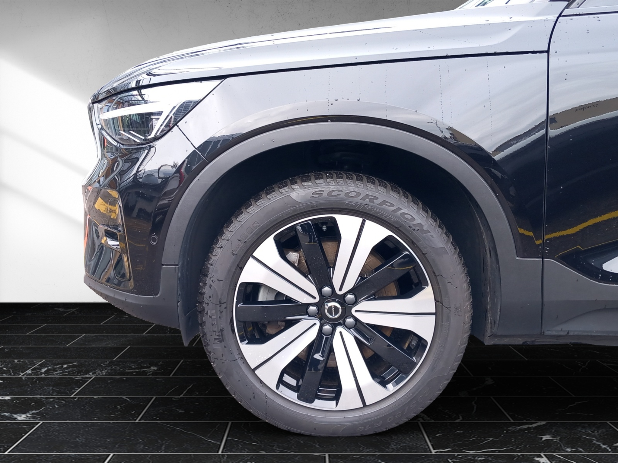 listing desktop thumbnail image 9