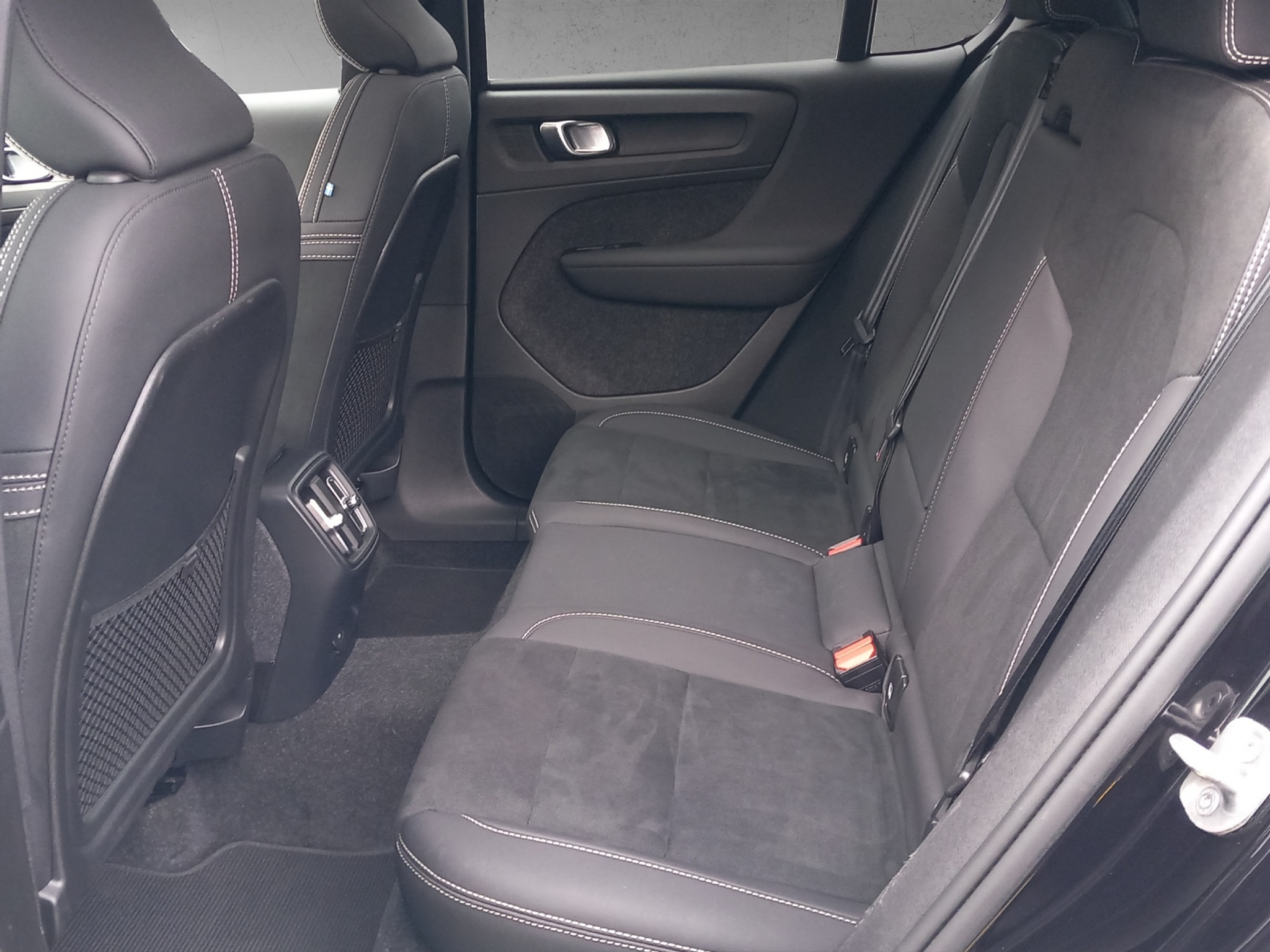 listing desktop thumbnail image 12