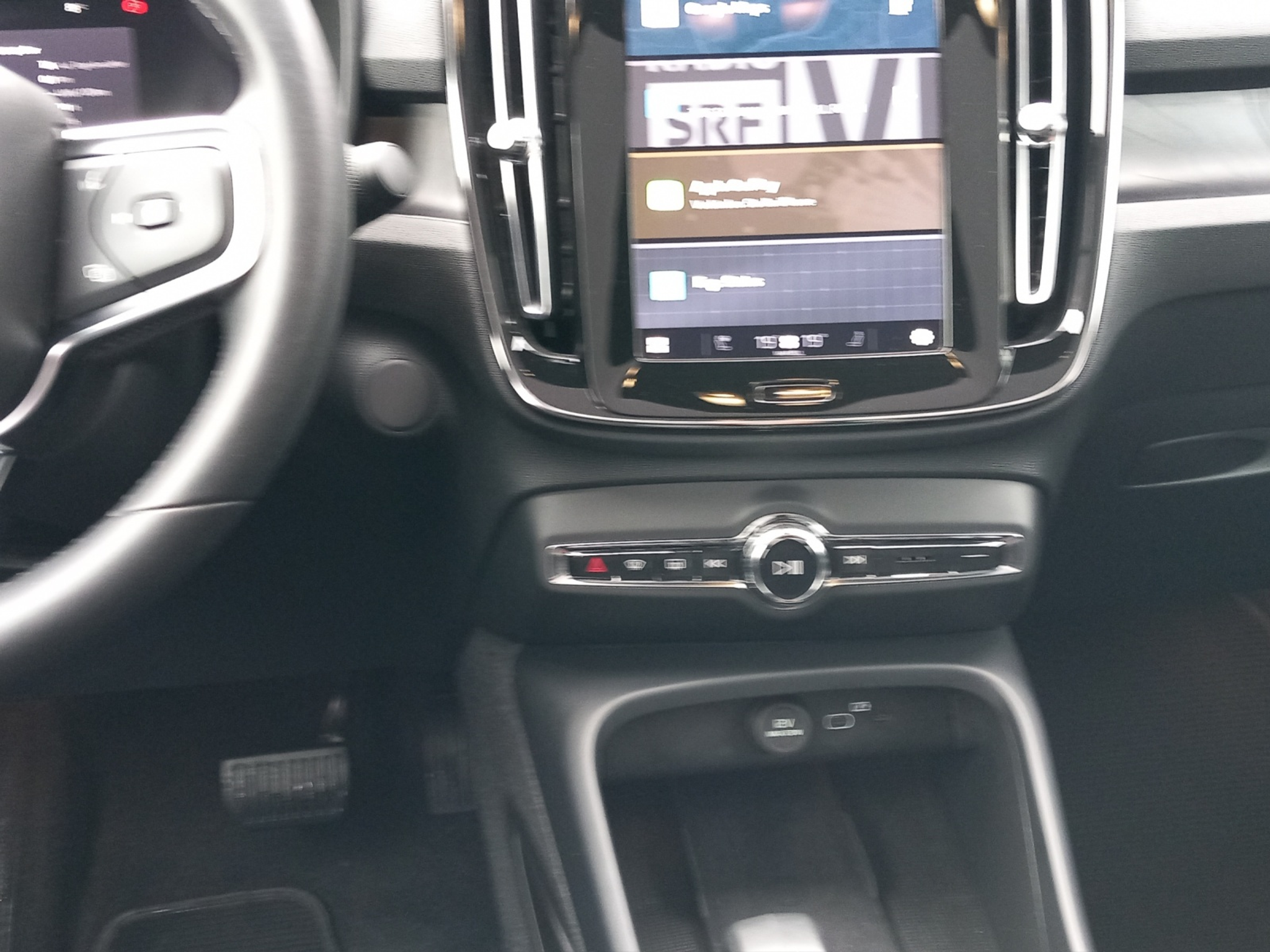 listing desktop thumbnail image 17