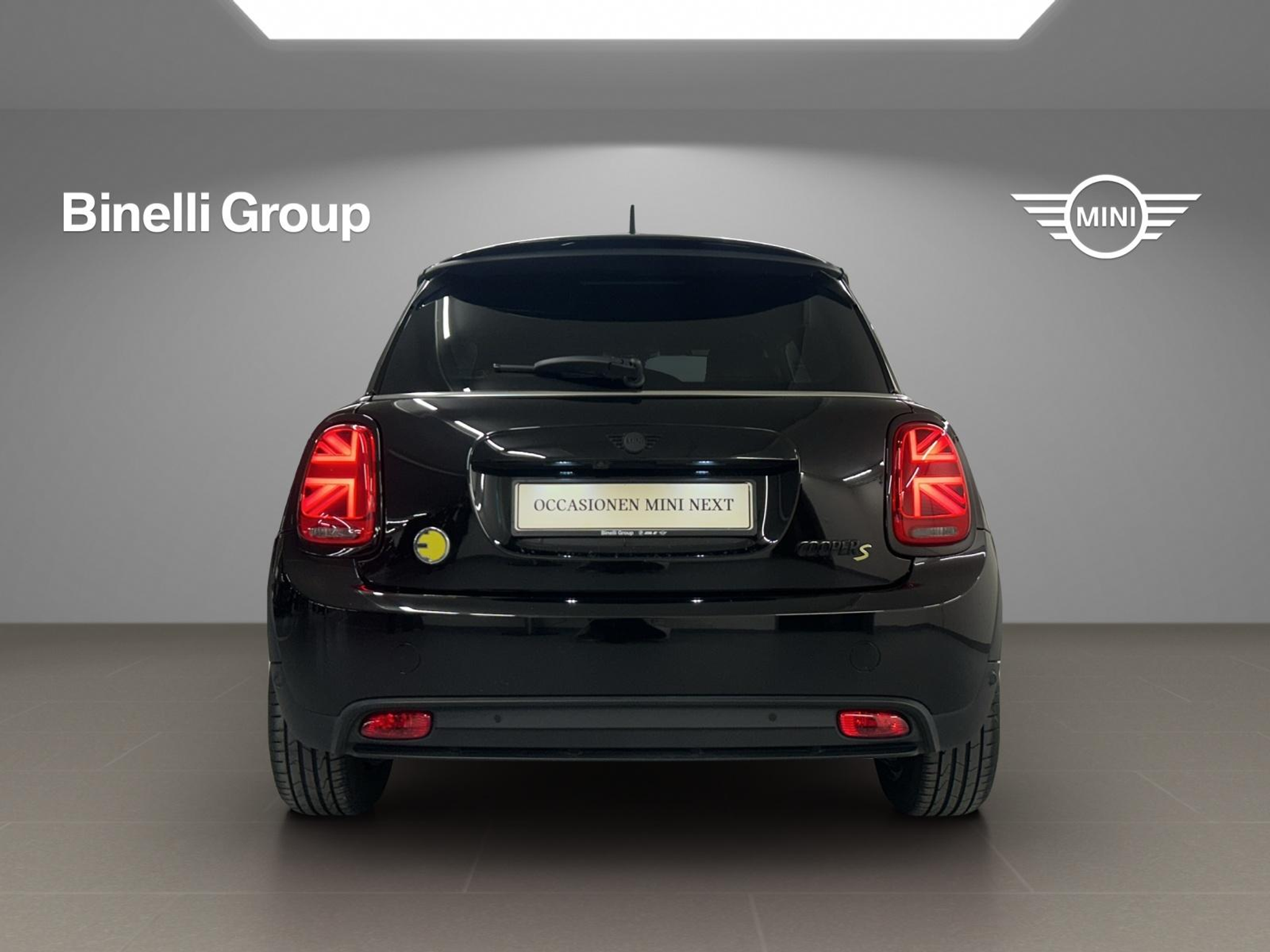 listing desktop thumbnail image 3