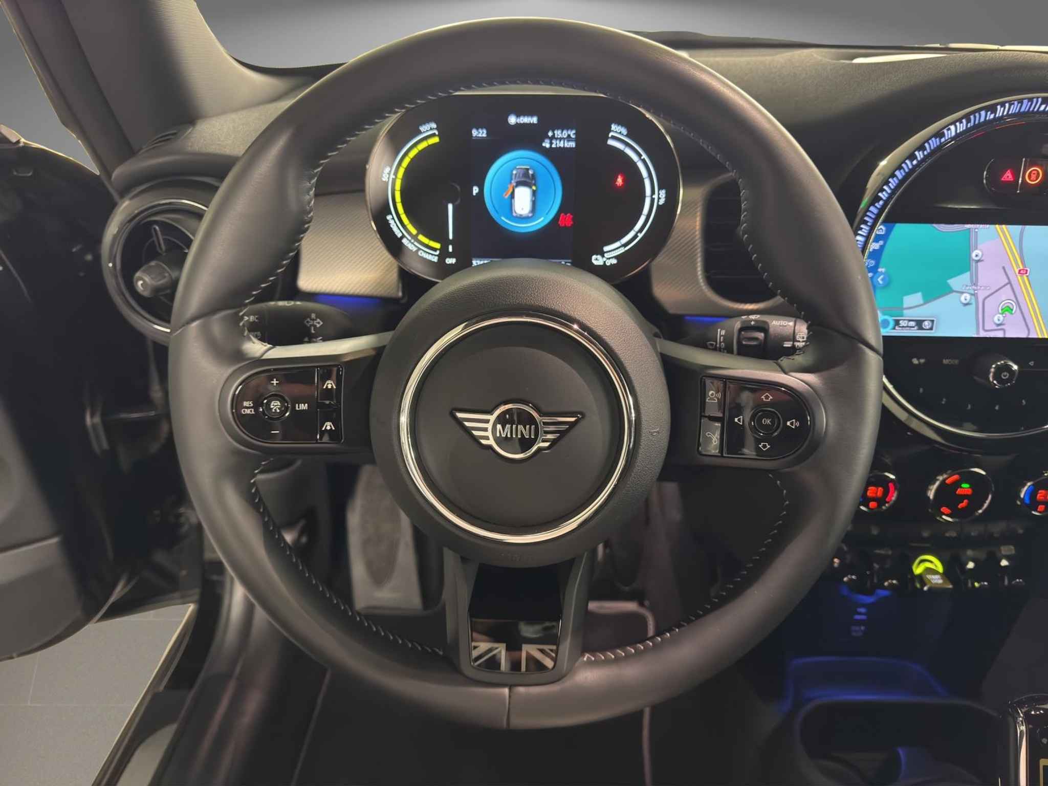 listing desktop thumbnail image 15