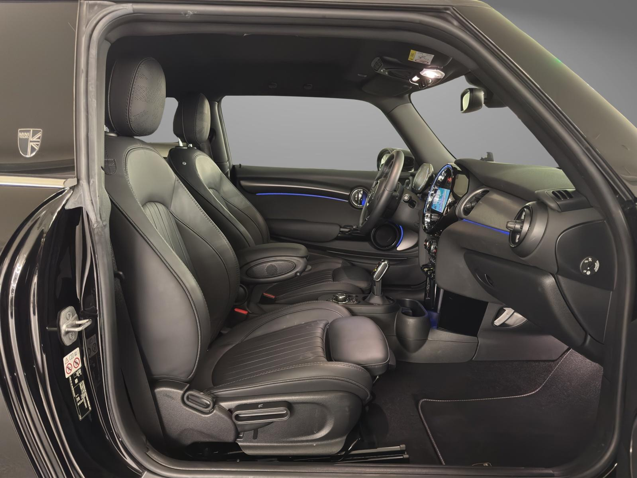 listing desktop thumbnail image 14