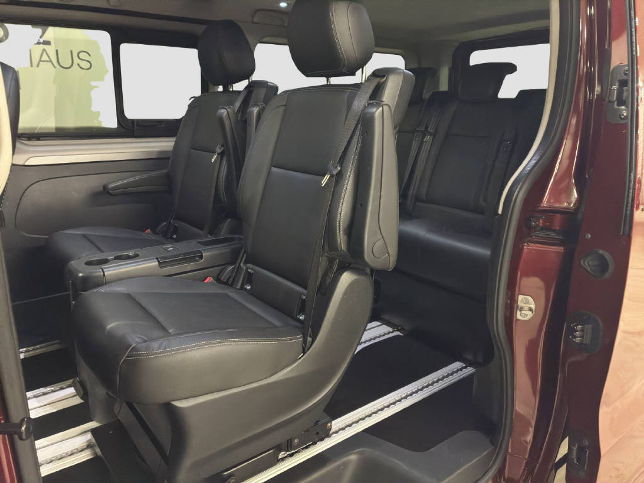 listing desktop thumbnail image 12