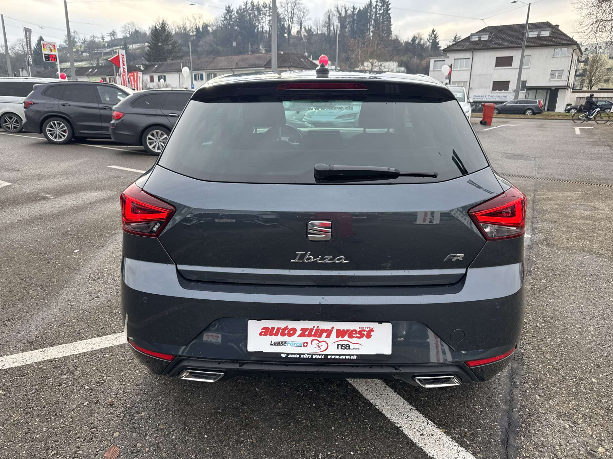 listing desktop thumbnail image 14