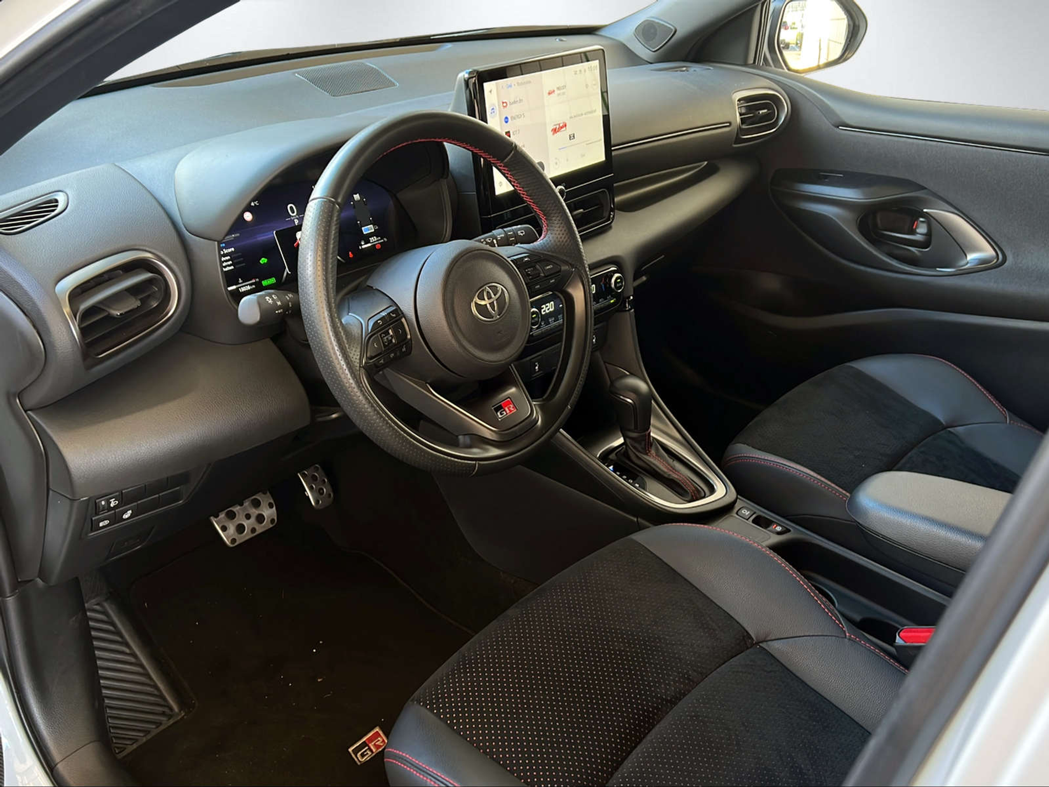 listing desktop thumbnail image 13