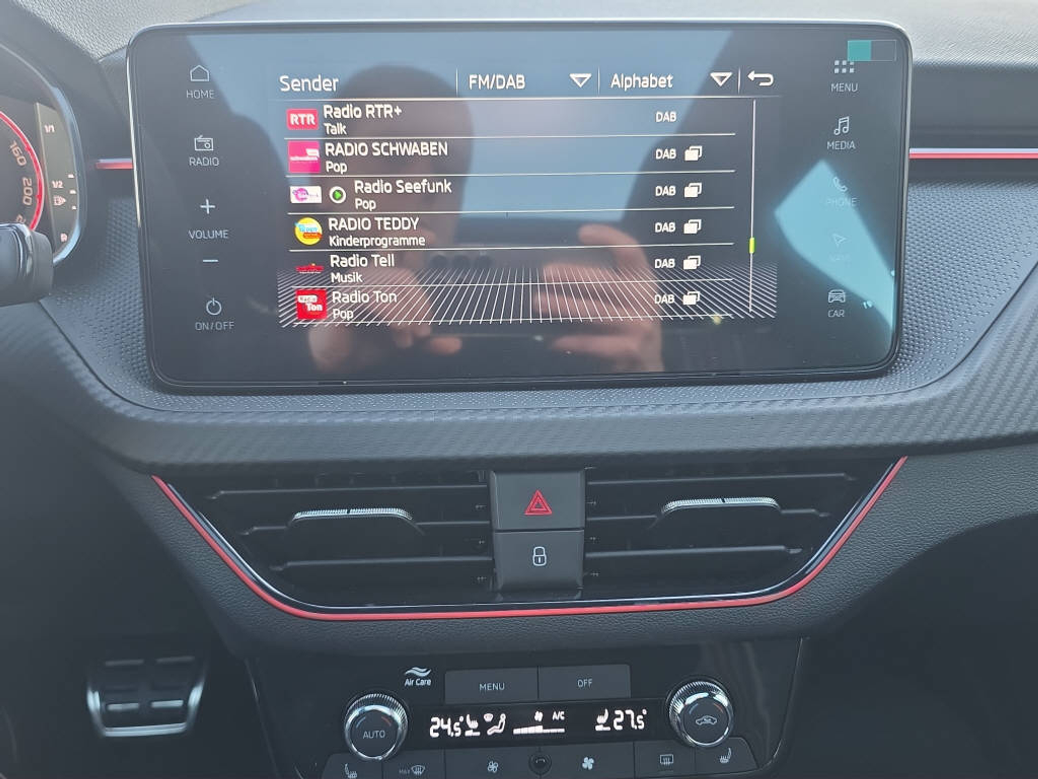 listing desktop thumbnail image 15