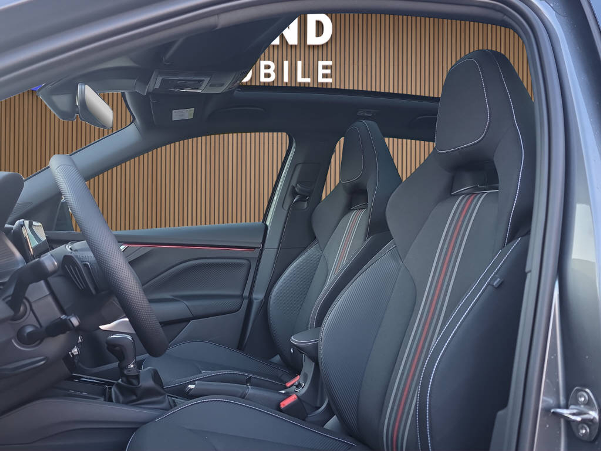 listing desktop thumbnail image 18