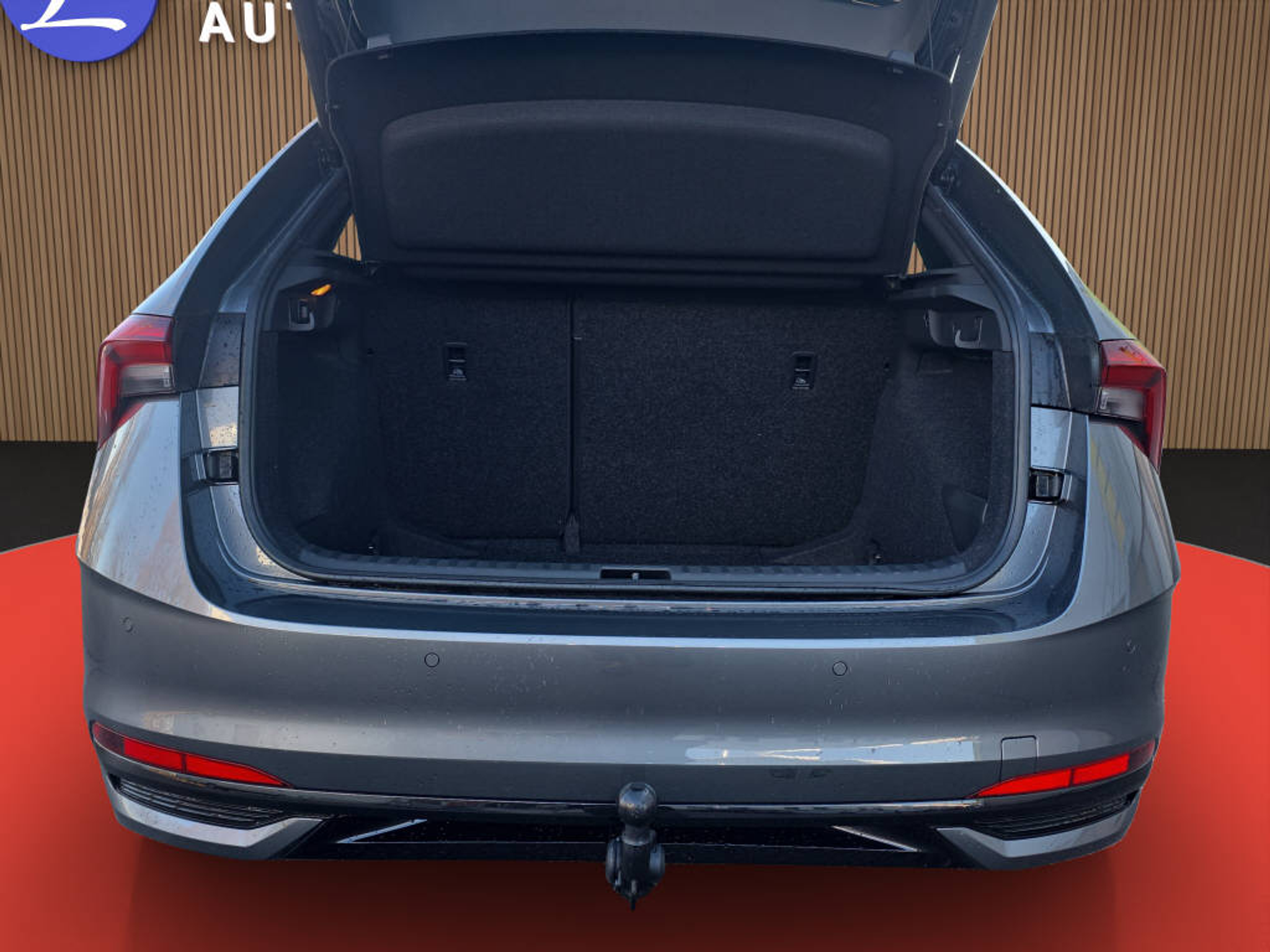 listing desktop thumbnail image 17