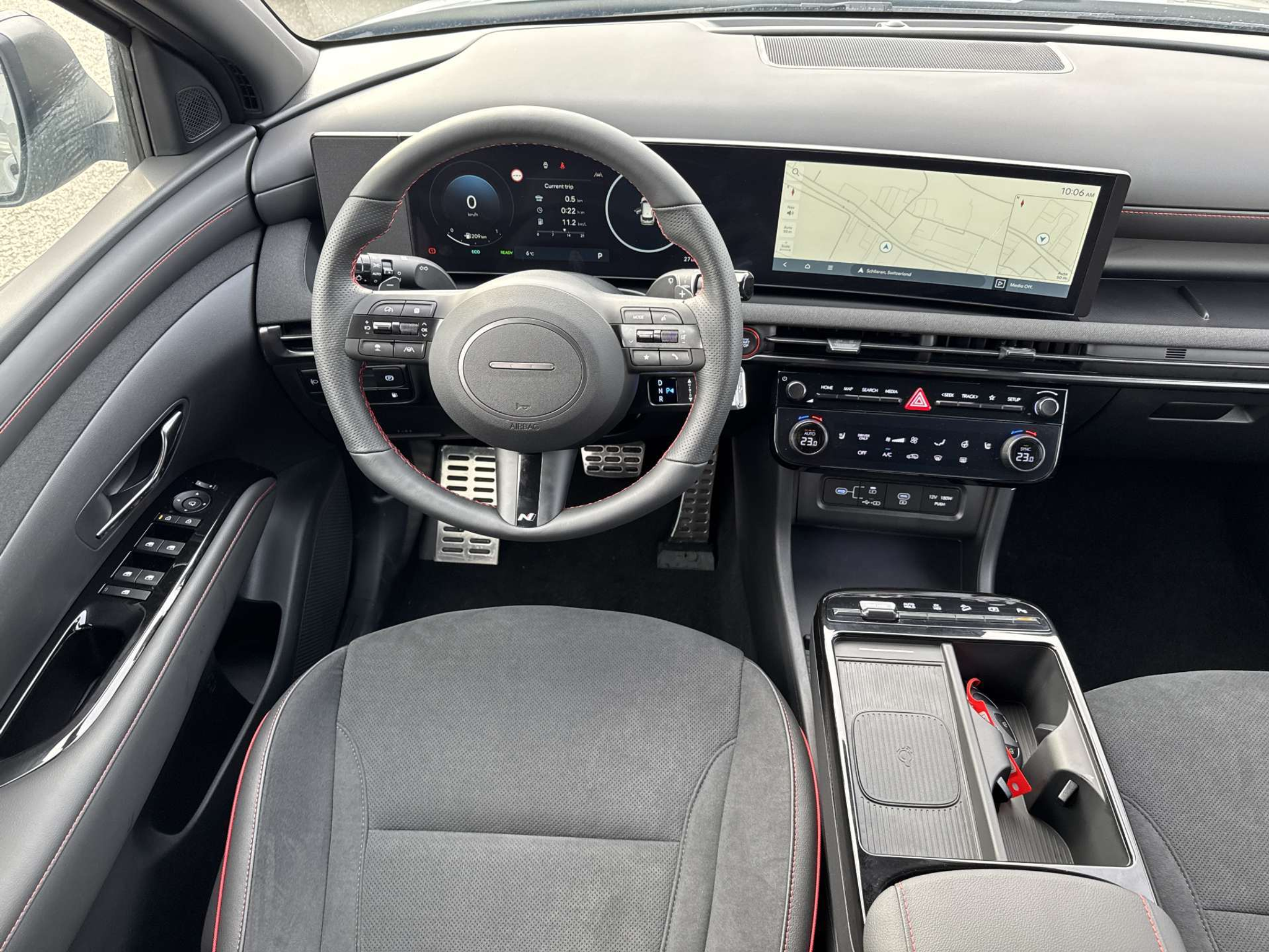 listing desktop thumbnail image 4