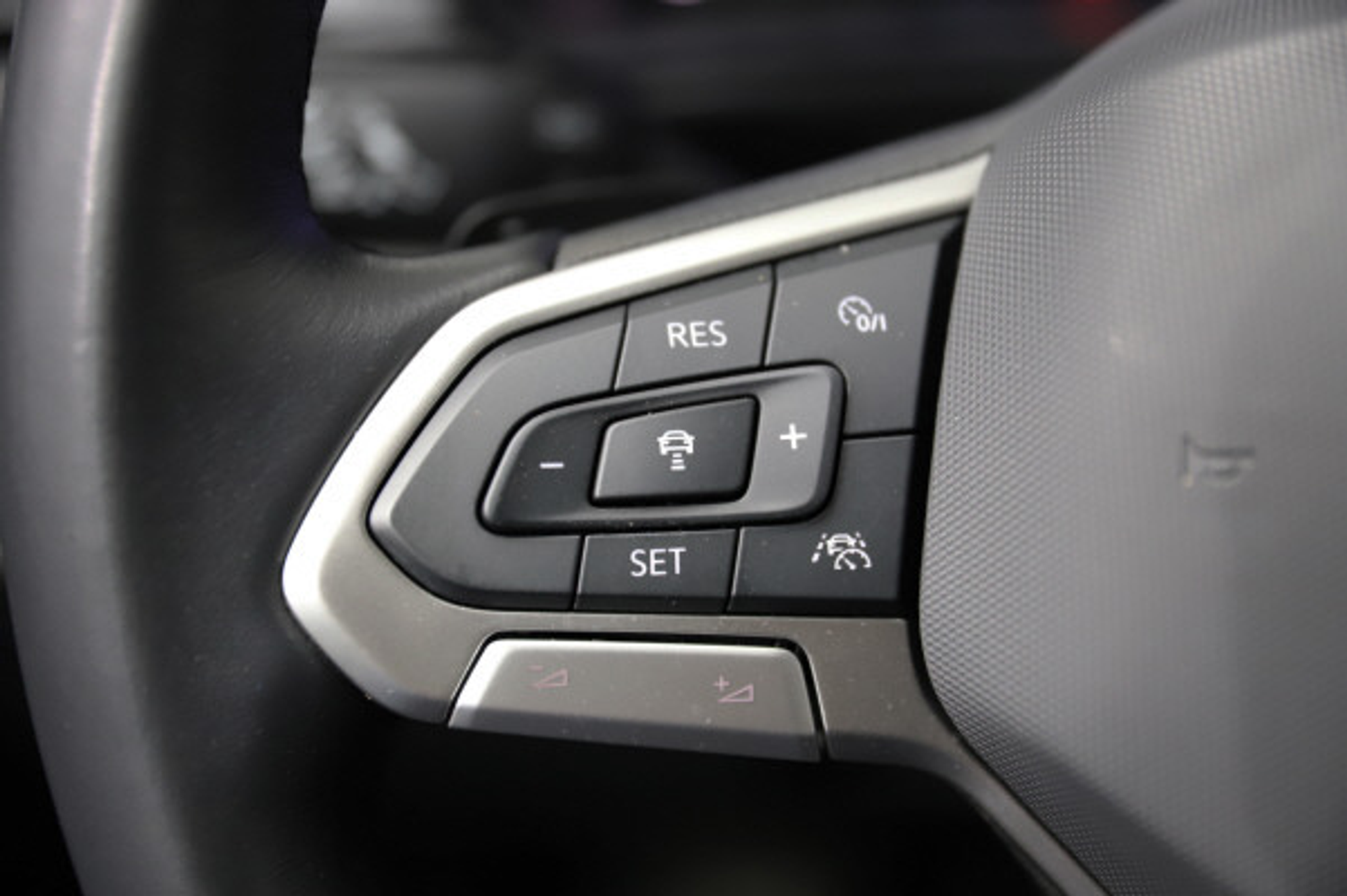 listing desktop thumbnail image 13