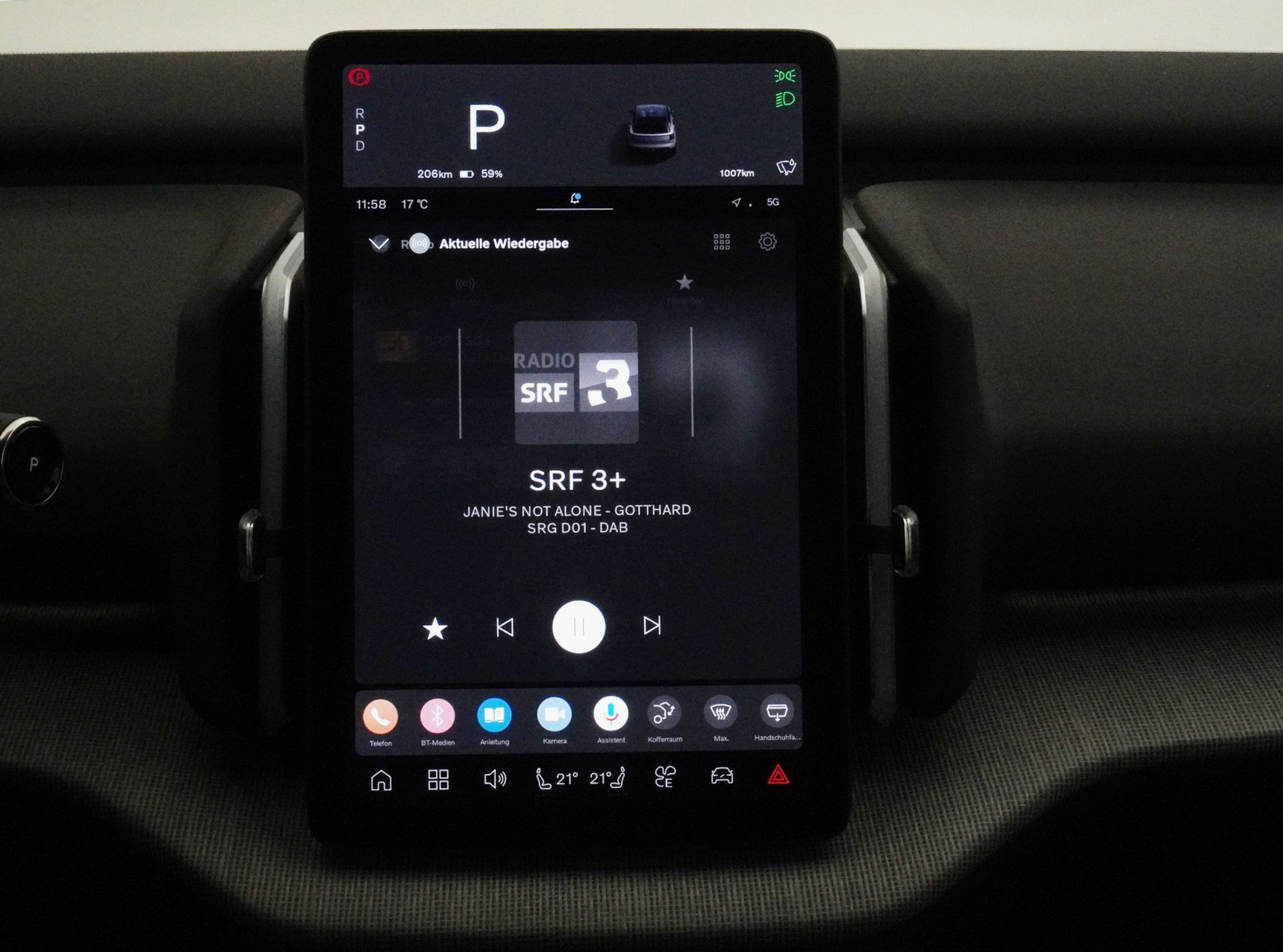 listing desktop thumbnail image 15