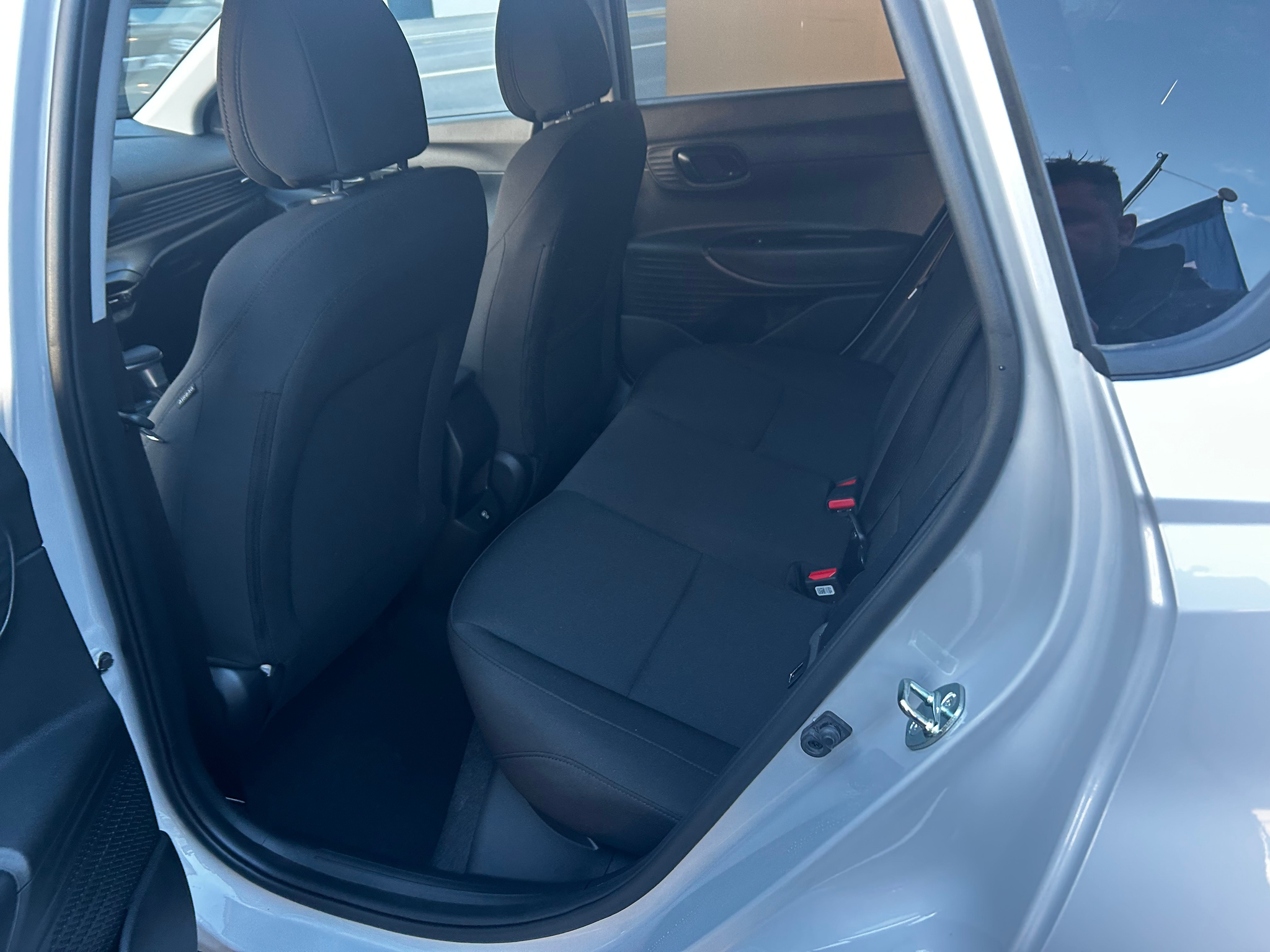 listing desktop thumbnail image 11